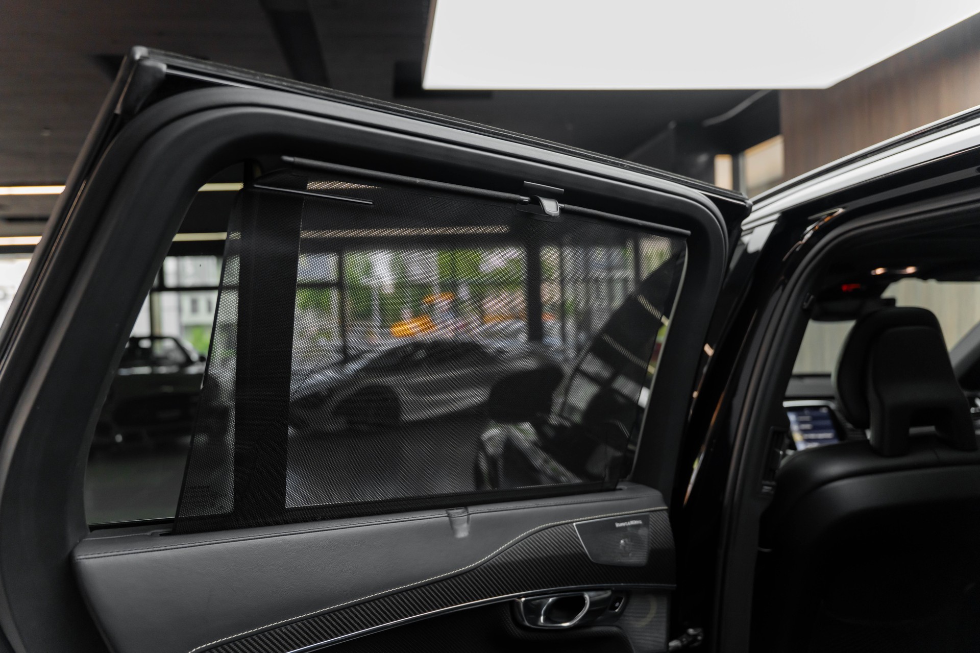 VOLVO XC90 D5 AWD R-Design Geartronic-image-9
