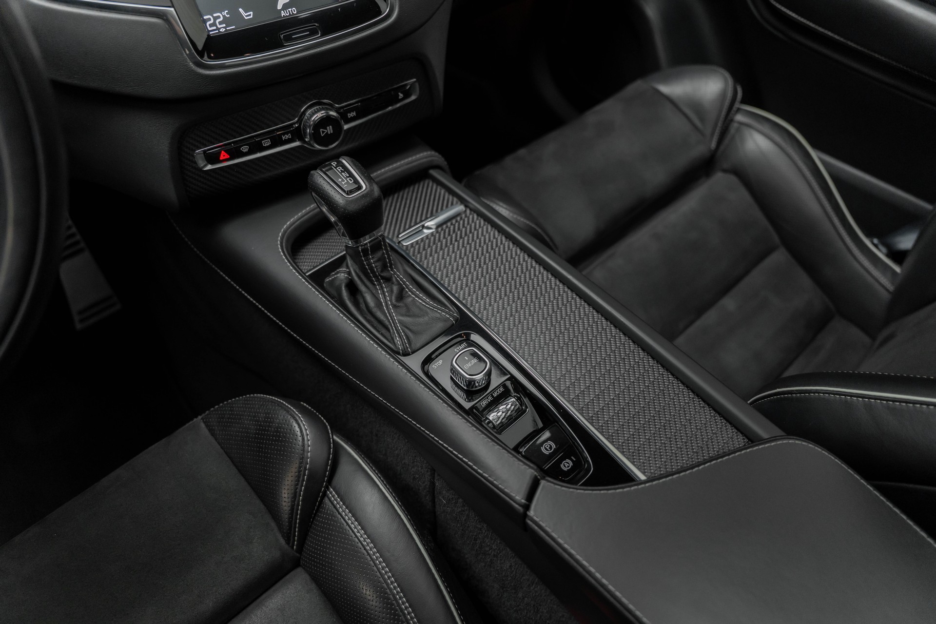 VOLVO XC90 D5 AWD R-Design Geartronic-image-15