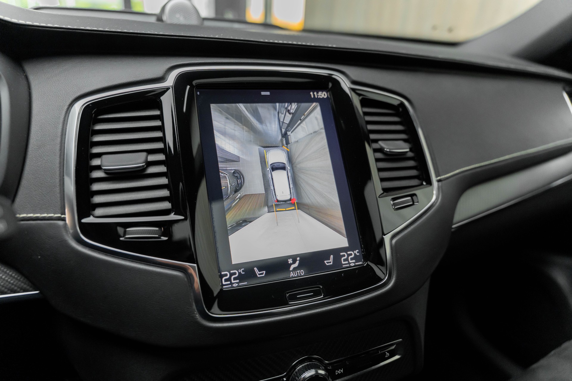 VOLVO XC90 D5 AWD R-Design Geartronic-image-12