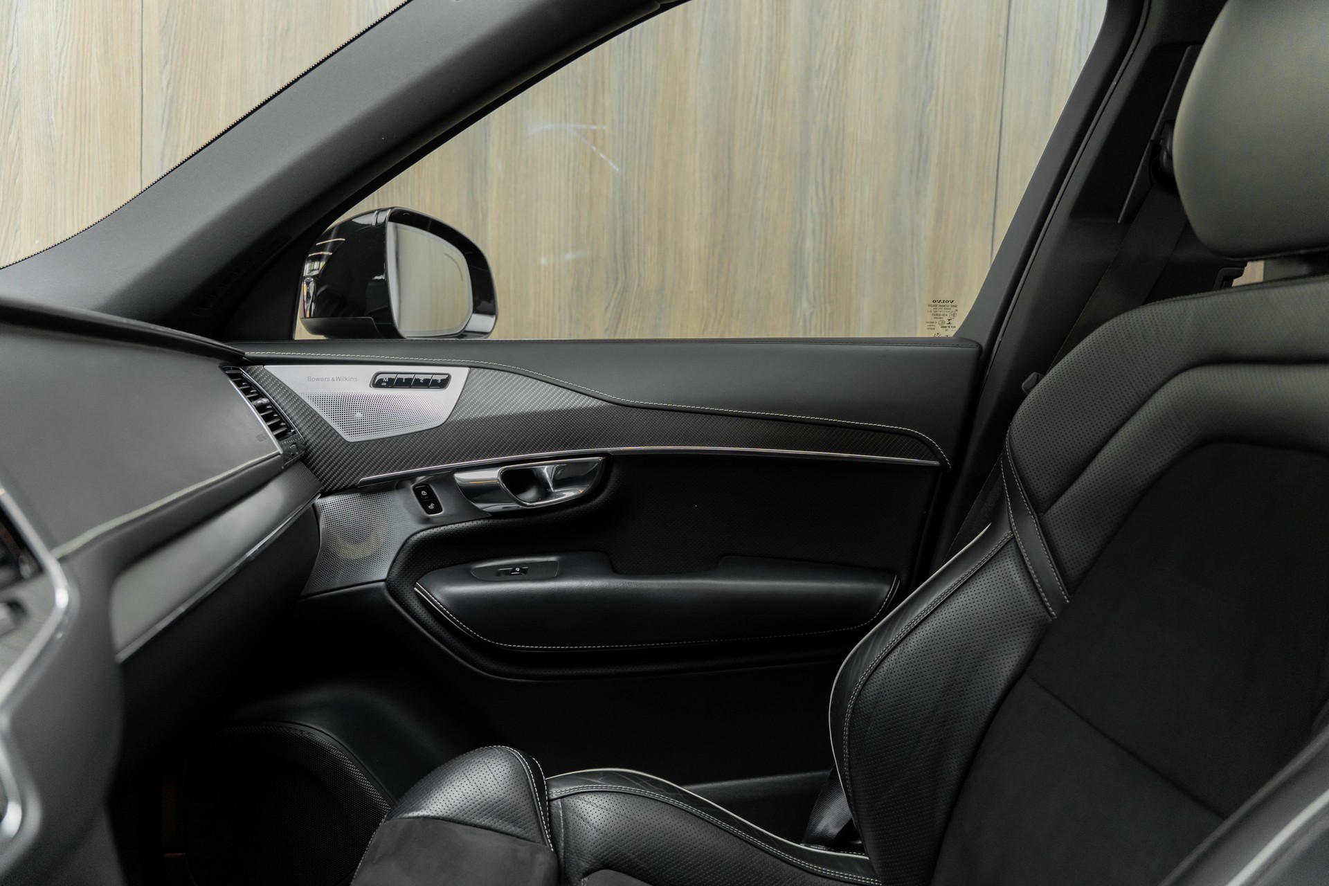 VOLVO XC90 D5 AWD R-Design Geartronic-image-18