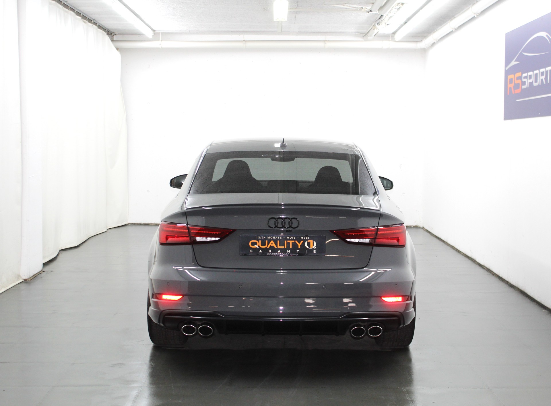 AUDI S3 Limousine 2.0 TFSI quattro S-tronic Optikpaket schwarz ohne OPF / CH-Fahrzeug-image-5
