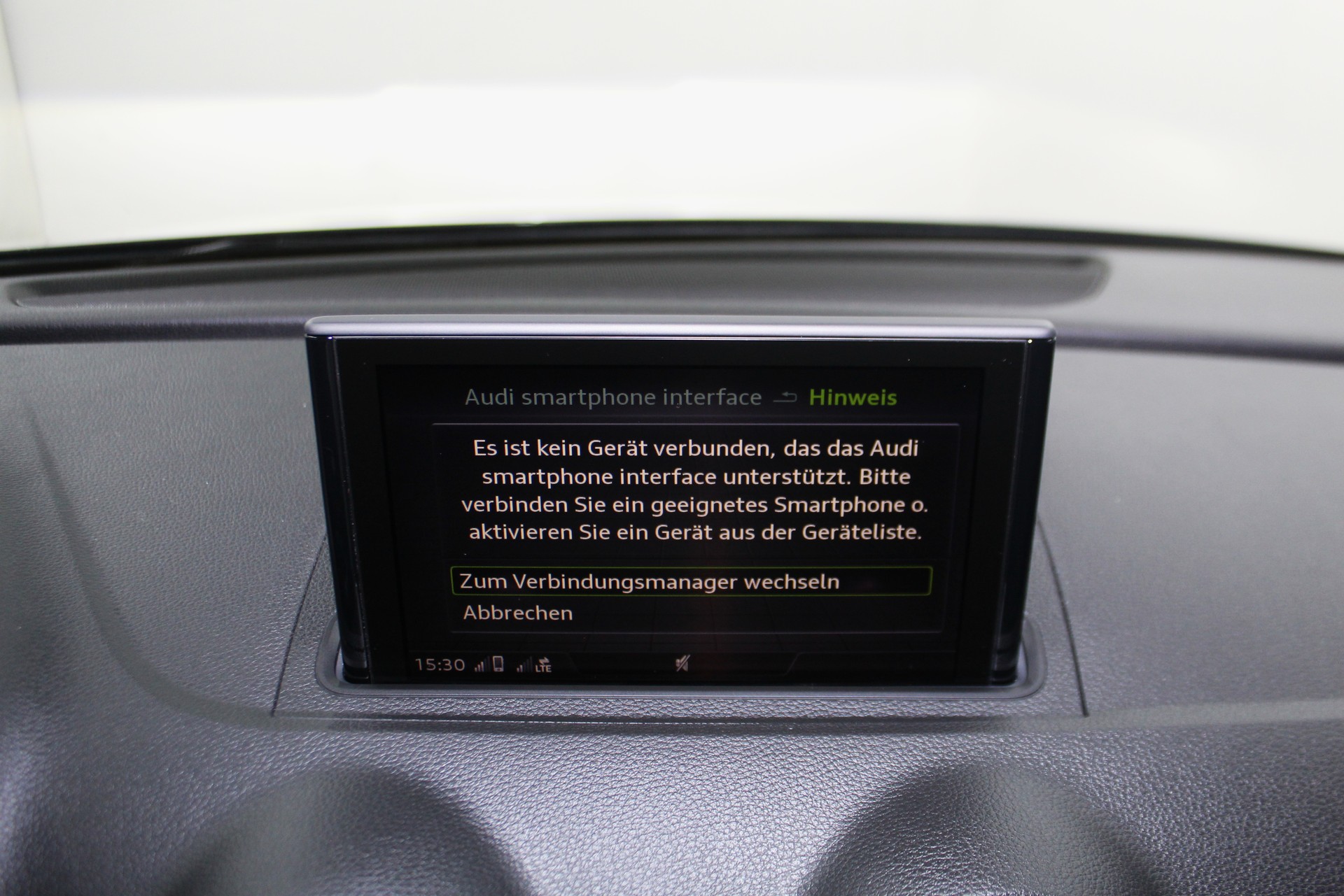 AUDI S3 Limousine 2.0 TFSI quattro S-tronic Optikpaket schwarz ohne OPF / CH-Fahrzeug-image-21