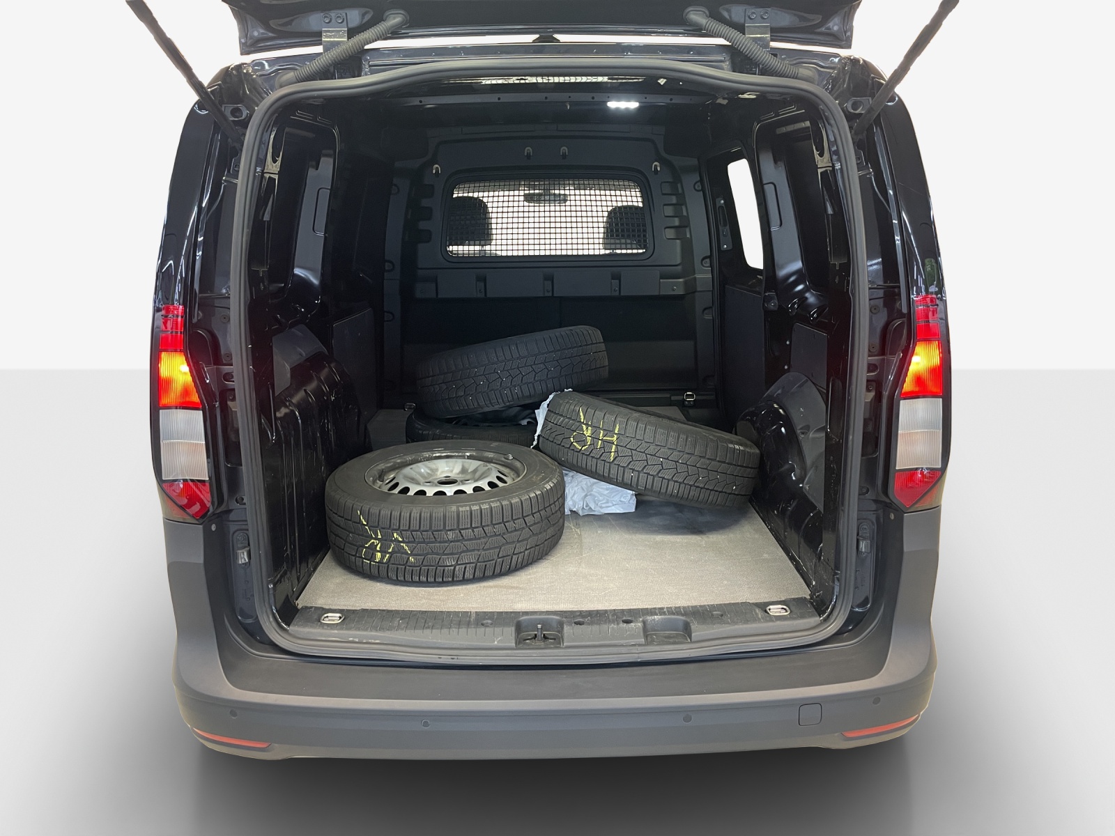 VW Caddy Cargo 2.0TDI Maxi-image-12