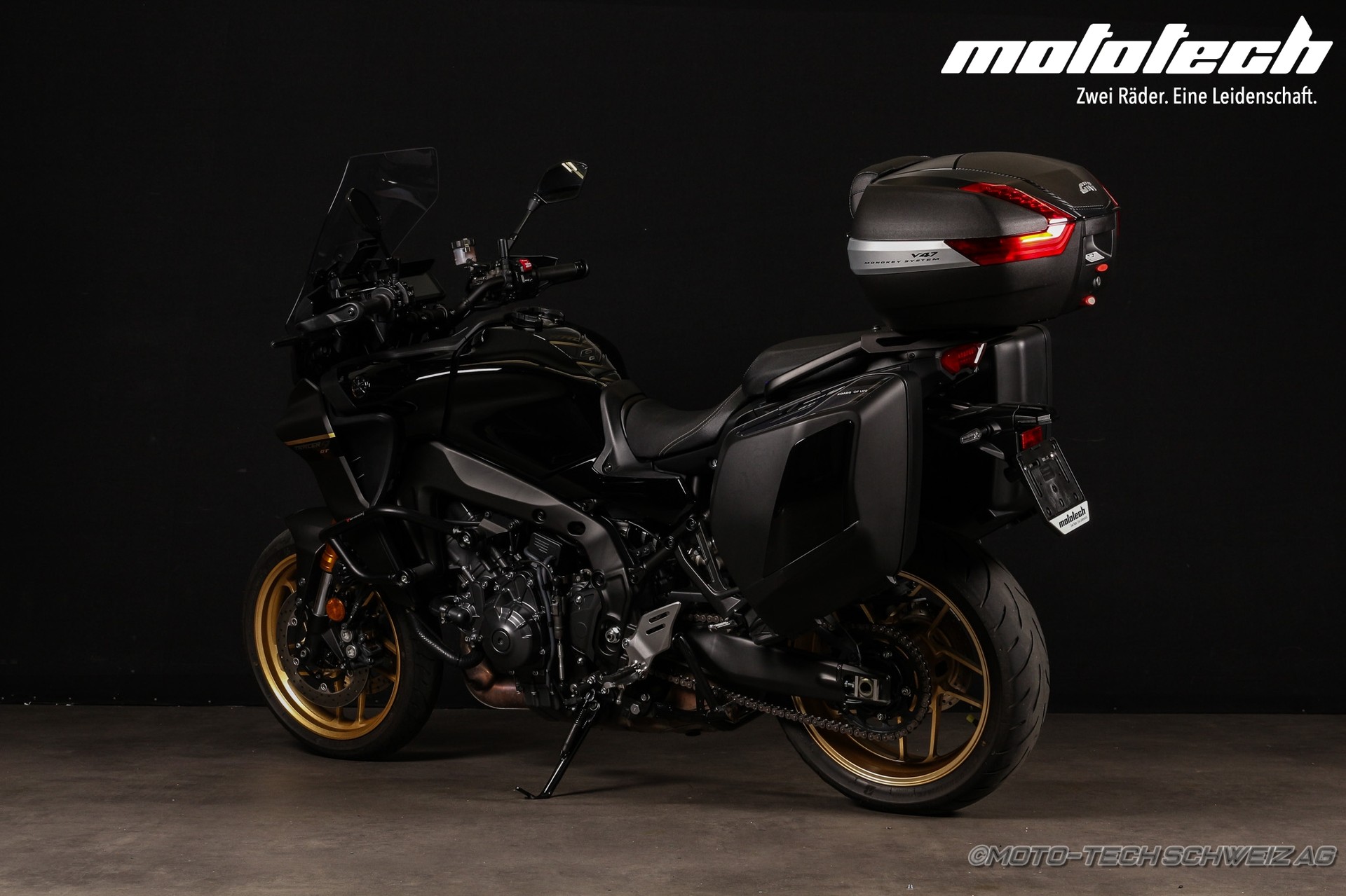 YAMAHA Tracer 9 GT-showroom-element-2
