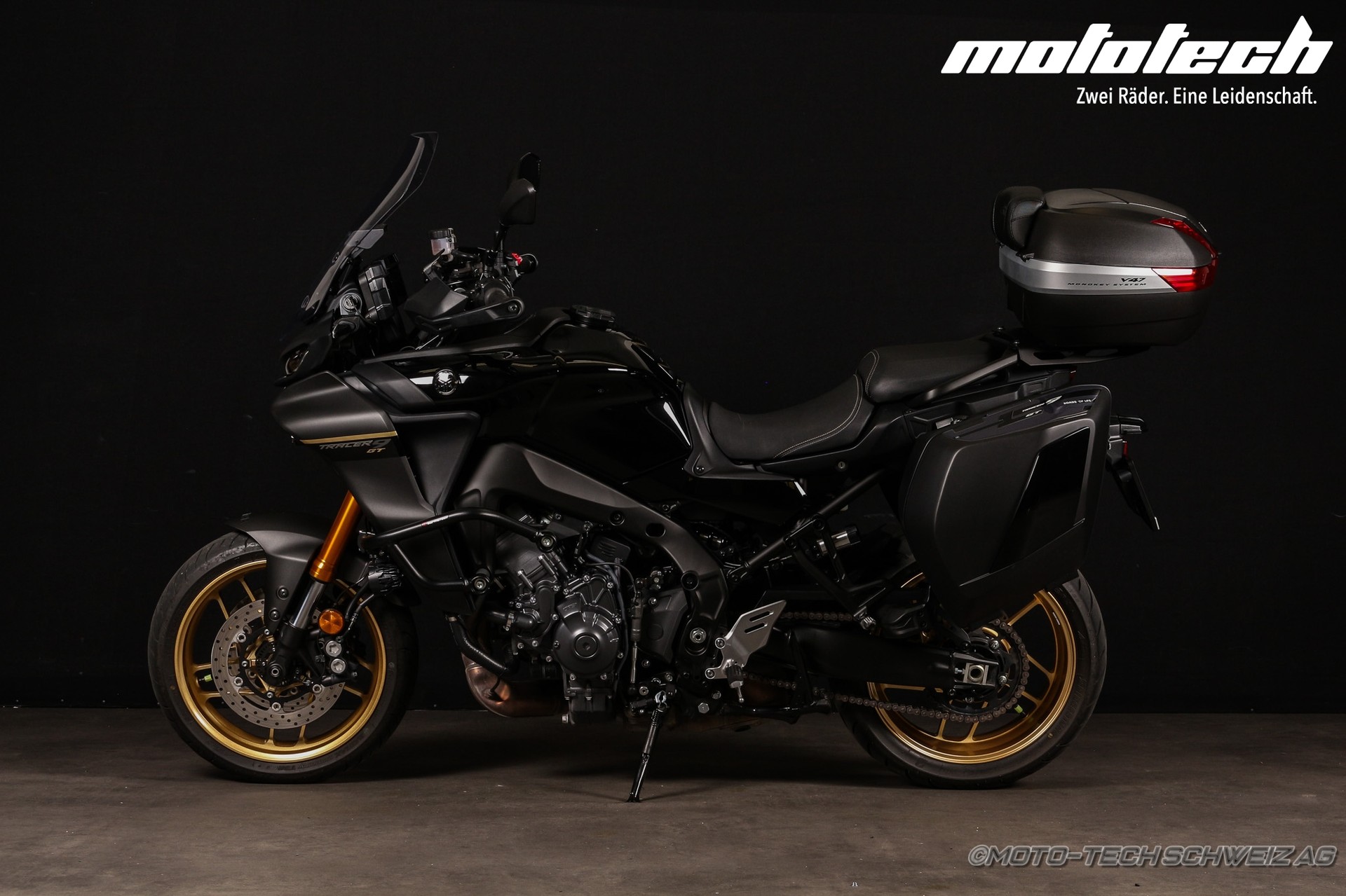 YAMAHA Tracer 9 GT-showroom-element-3