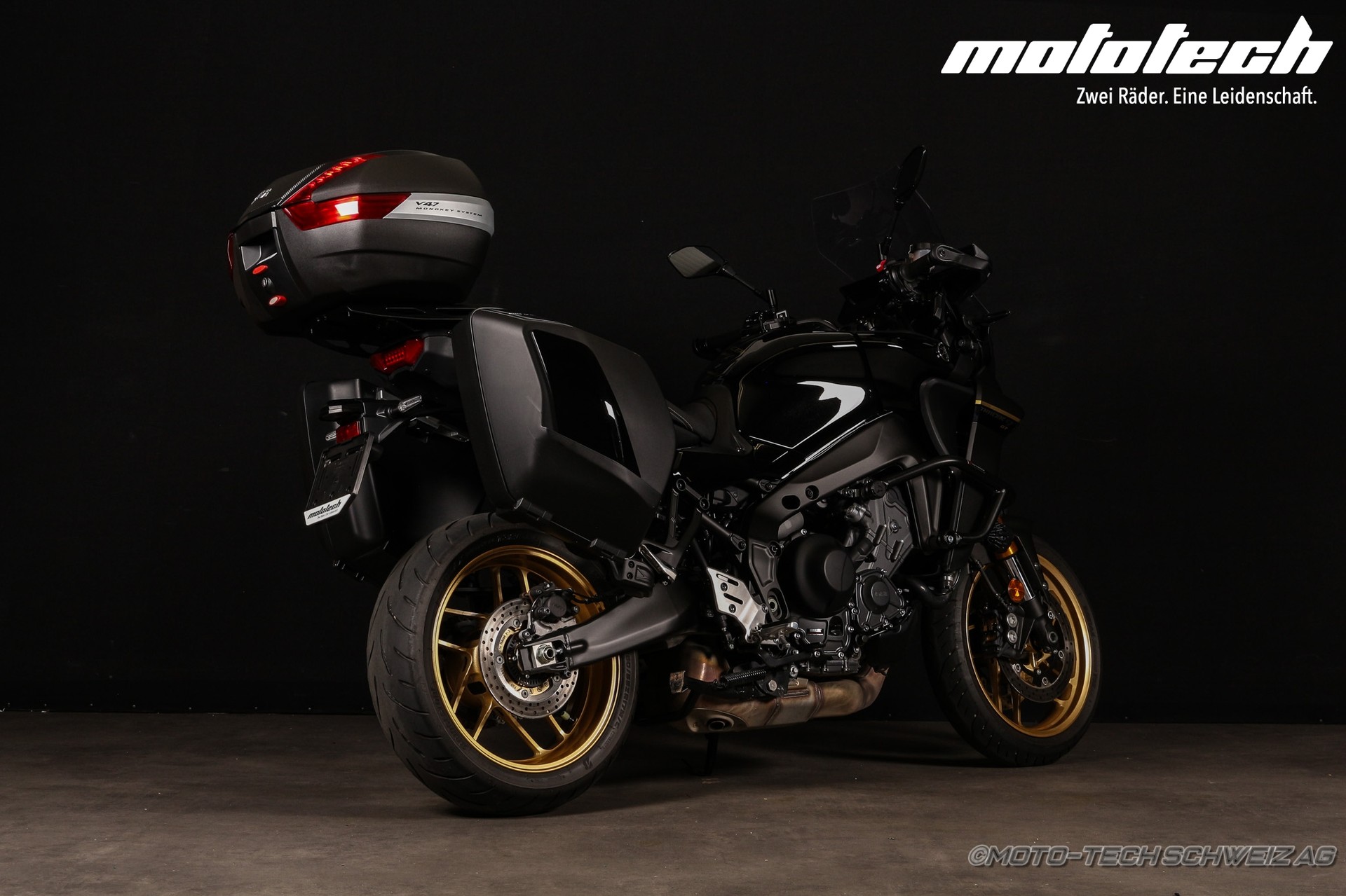 YAMAHA Tracer 9 GT-showroom-element-1