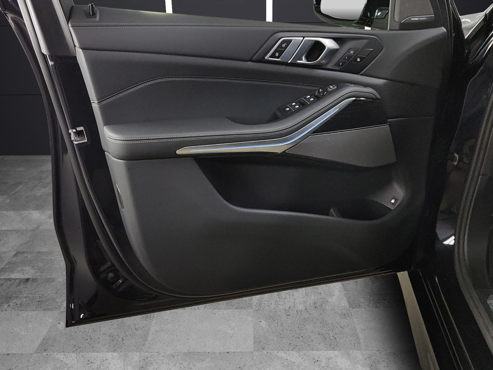 BMW X5 50e xDrive SAG-image-14