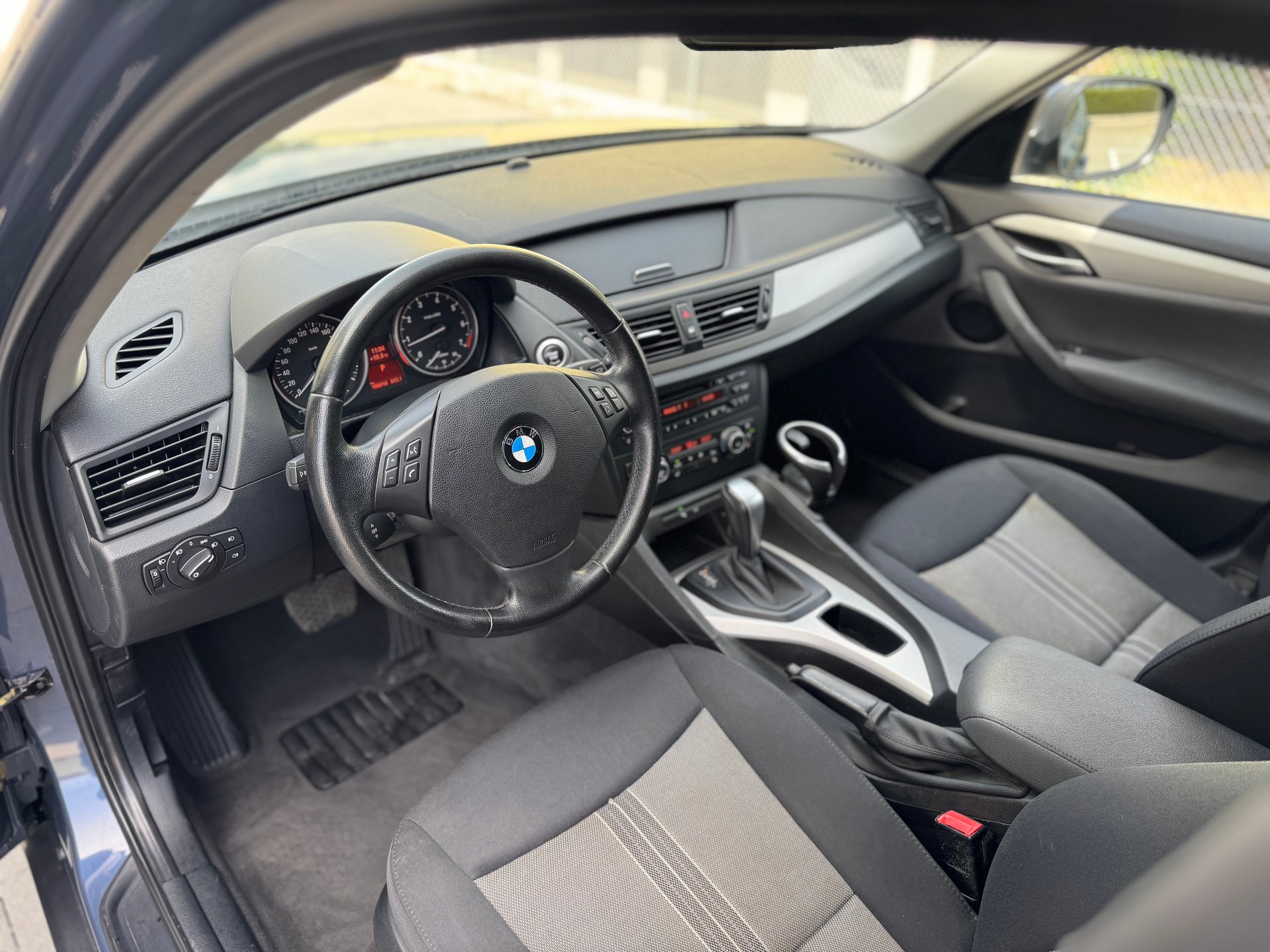 BMW X1 sDrive 18i Steptronic-image-8