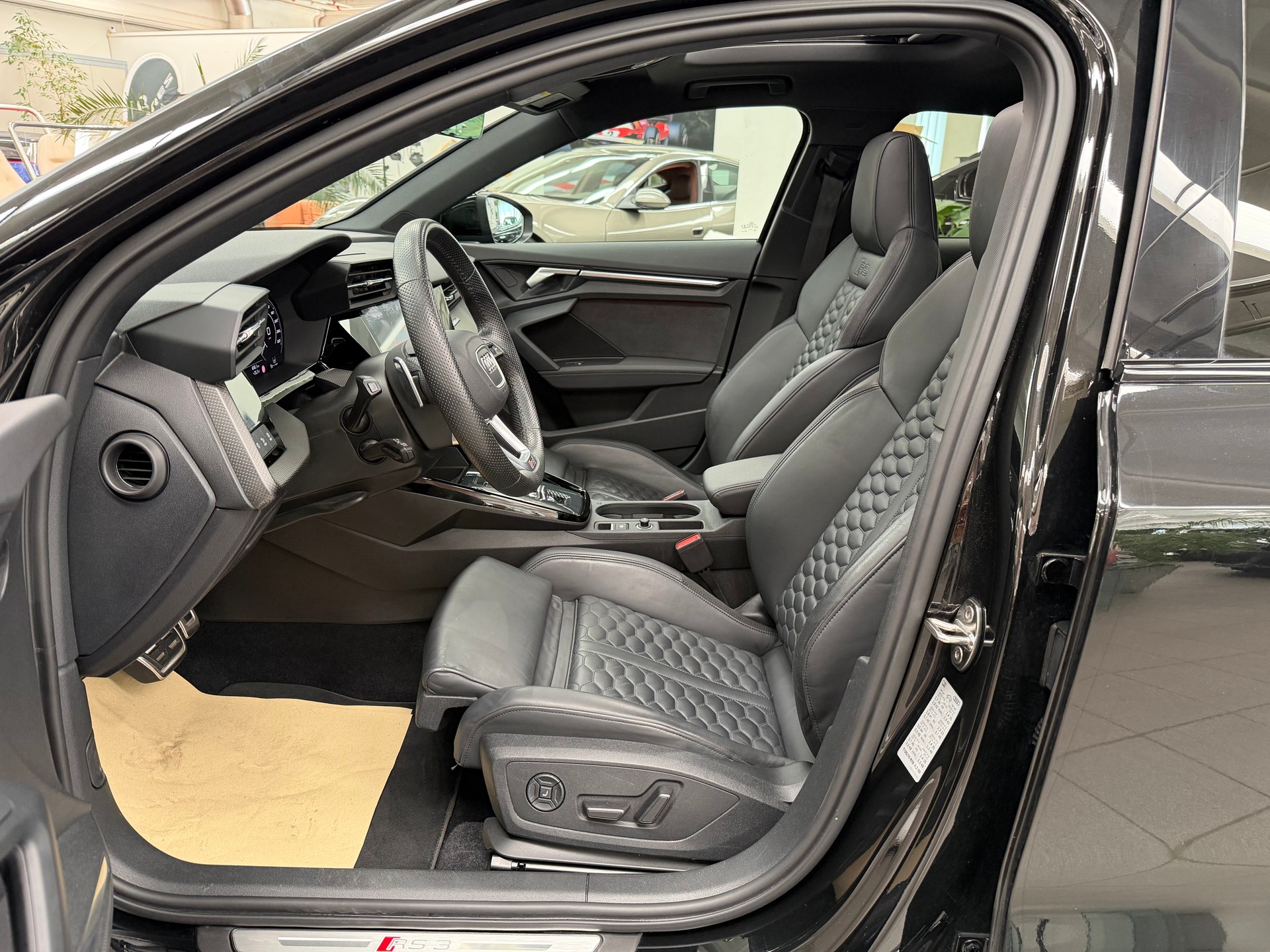 AUDI RS3 Sportback 2.5 TSI quattro S-tronic ABT-image-7