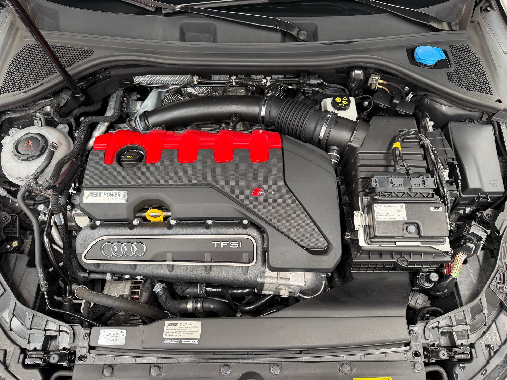 AUDI RS3 Sportback 2.5 TSI quattro S-tronic ABT-image-4