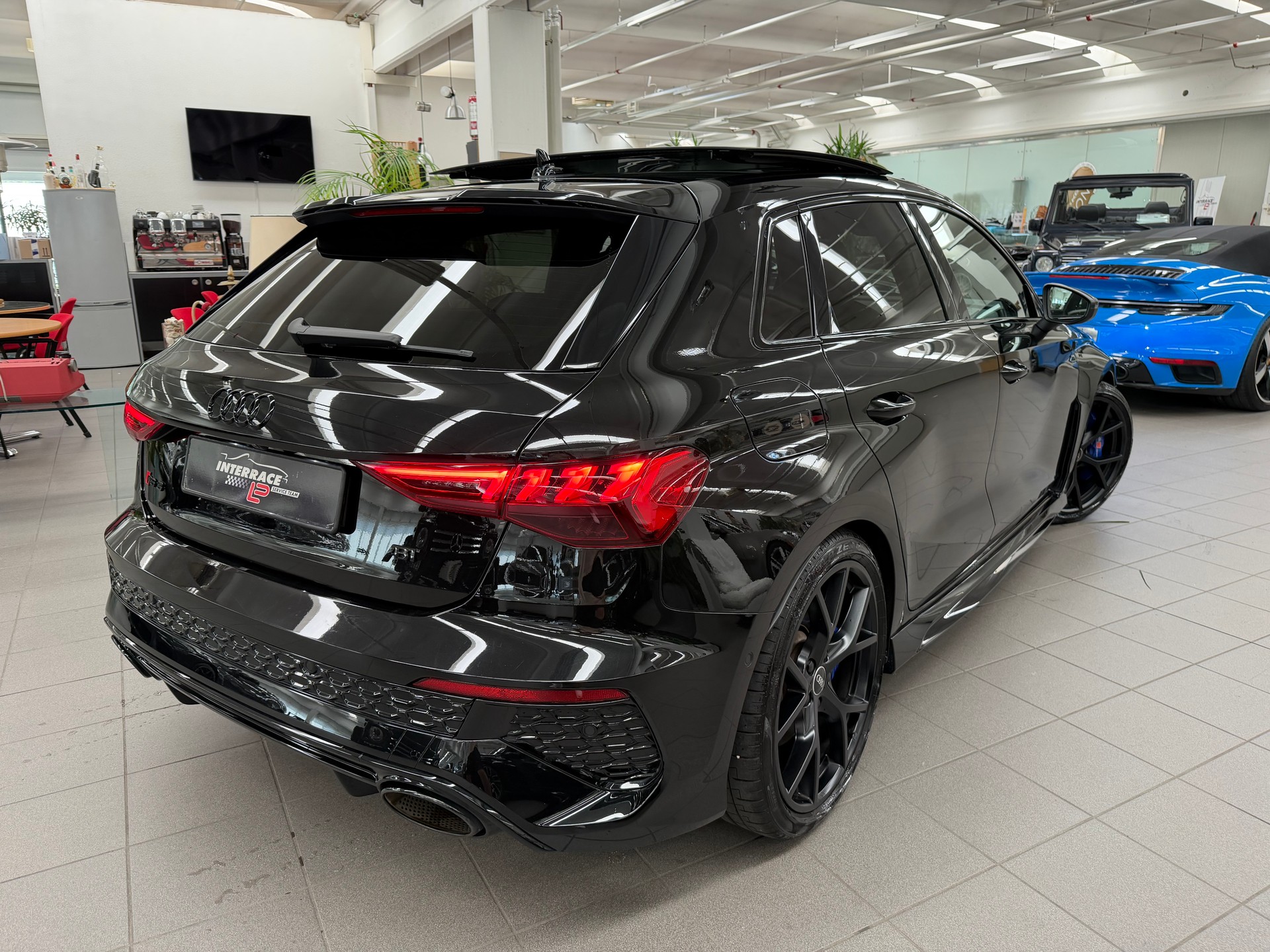 AUDI RS3 Sportback 2.5 TSI quattro S-tronic ABT-image-3