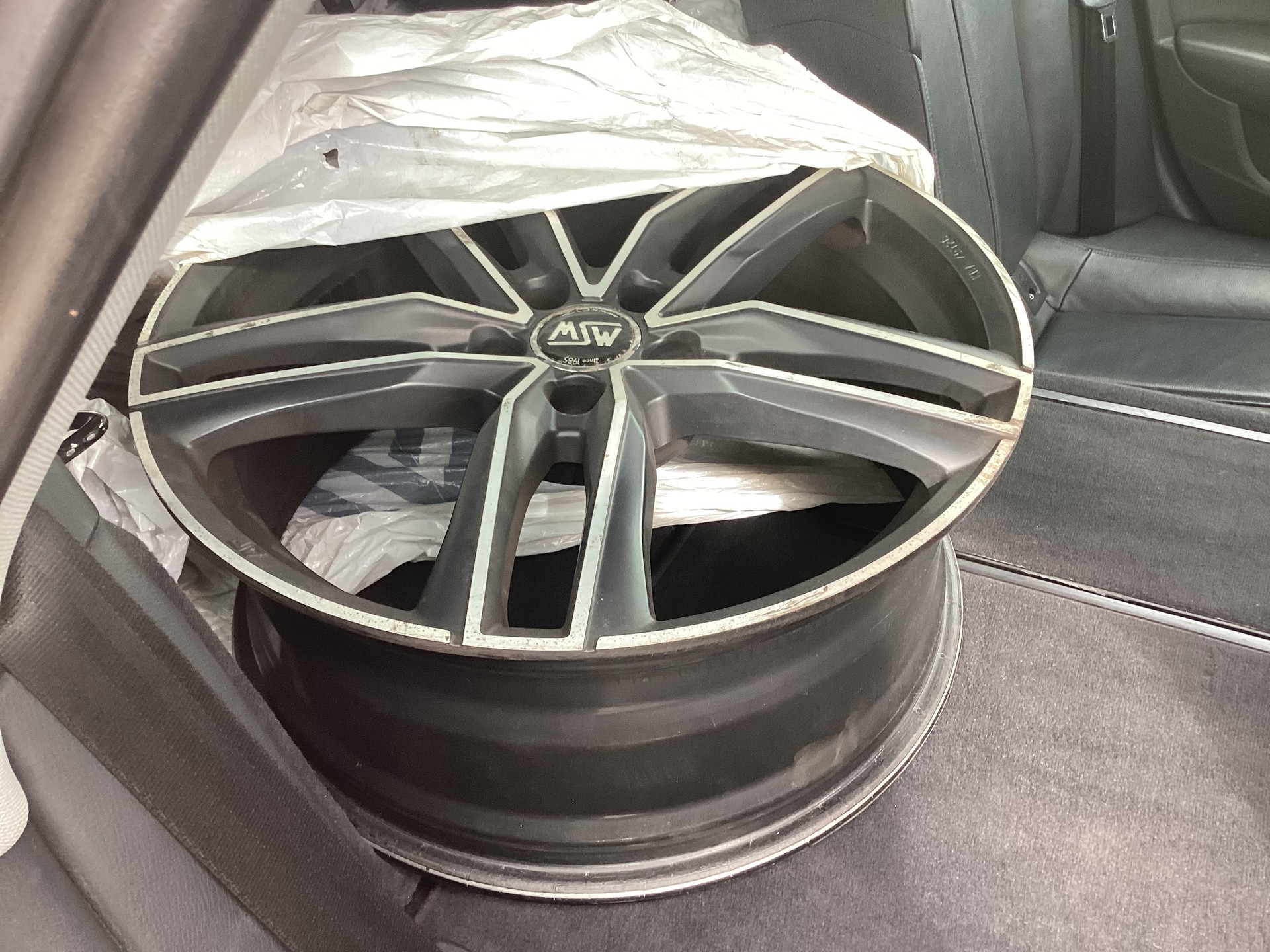 AUDI A6 Avant 3.0 TDI V6 quattro S-tronic-image-9