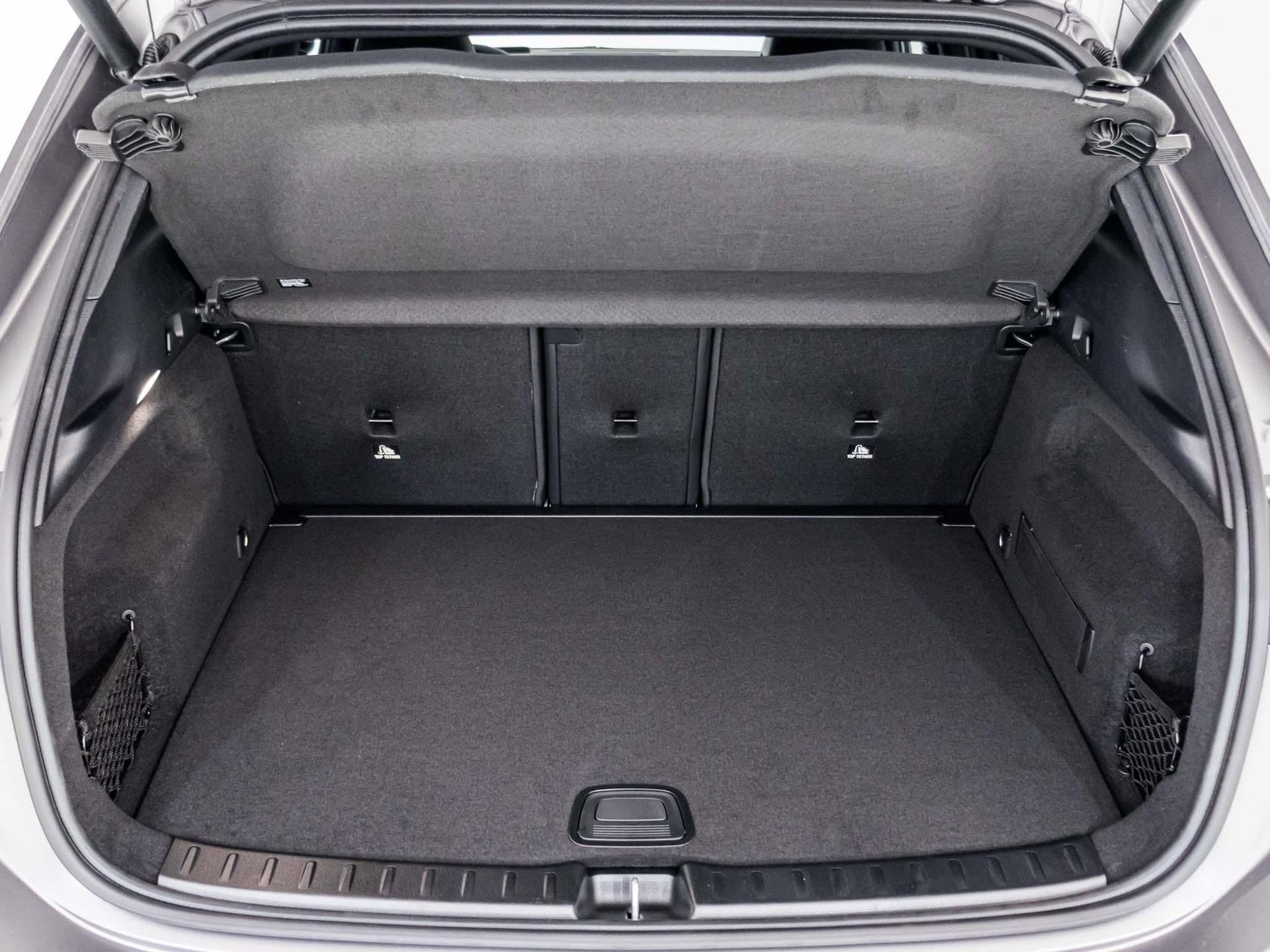 MERCEDES-BENZ GLA 35 AMG 4MATIC-image-13