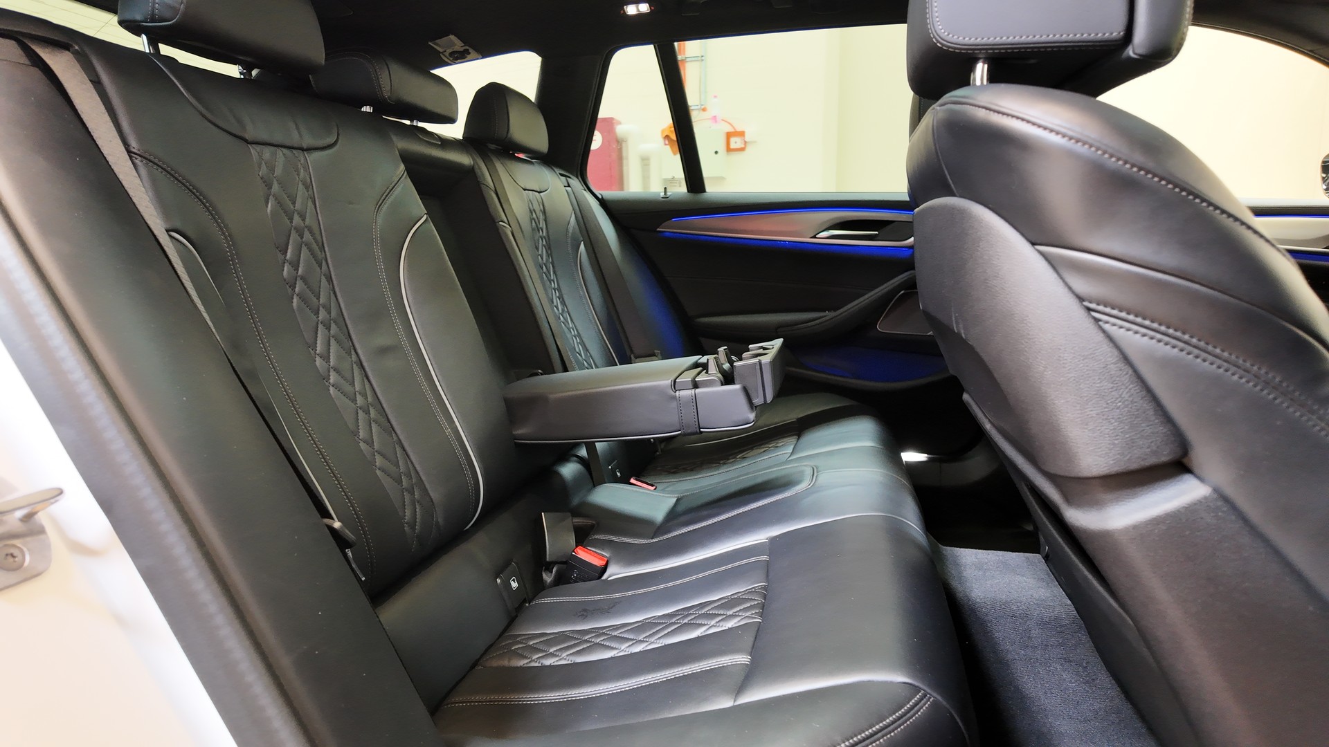 BMW 540d xDrive 48V Touring Pure M Sport Steptronic-image-20