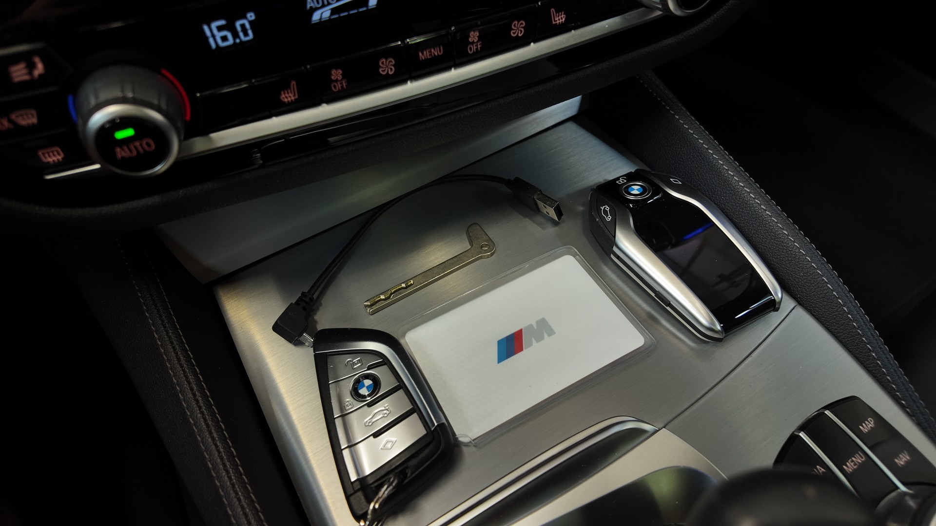 BMW 540d xDrive 48V Touring Pure M Sport Steptronic-image-30