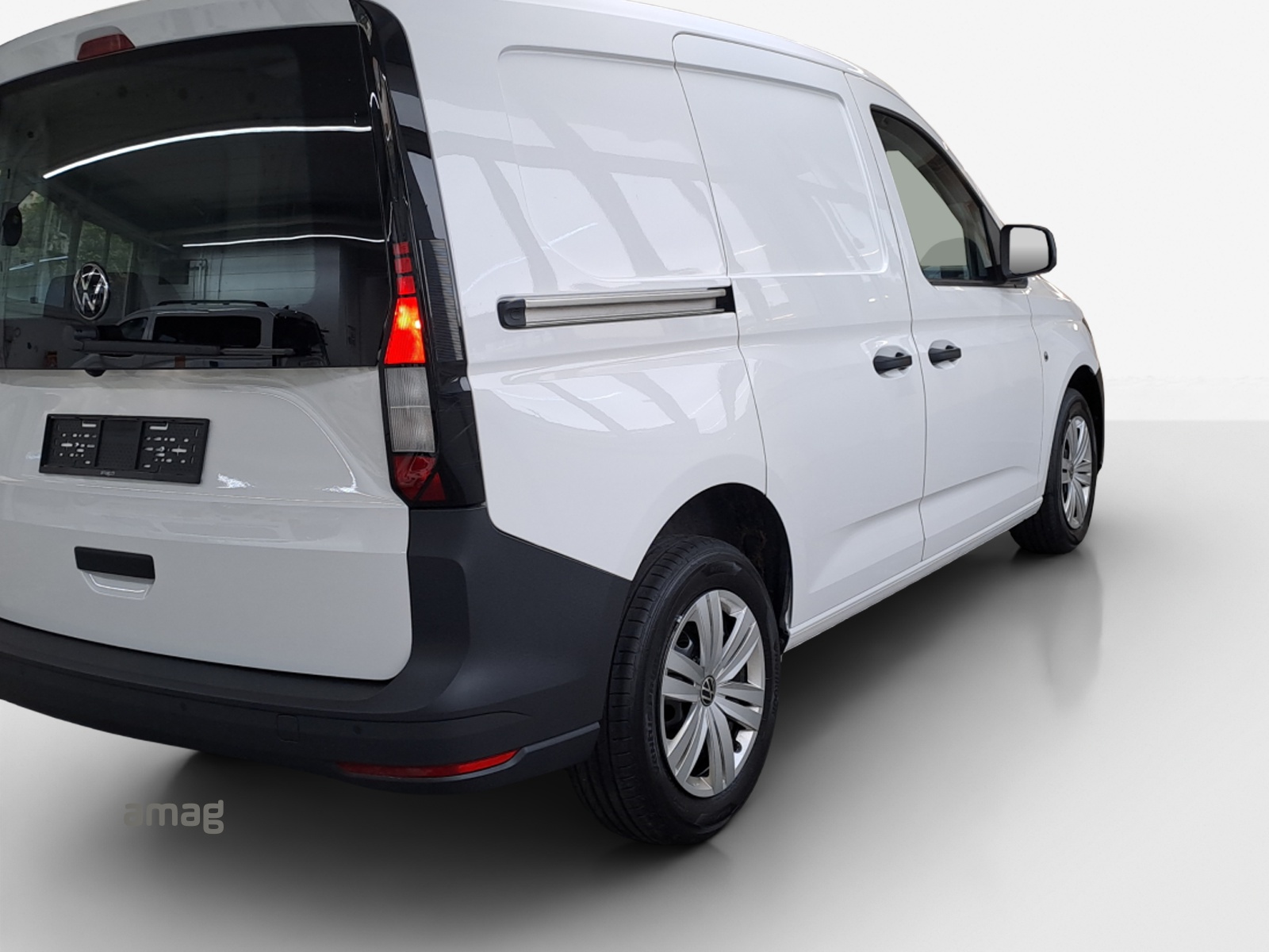 VW Caddy Cargo 2.0TDI 4Motion-image-4