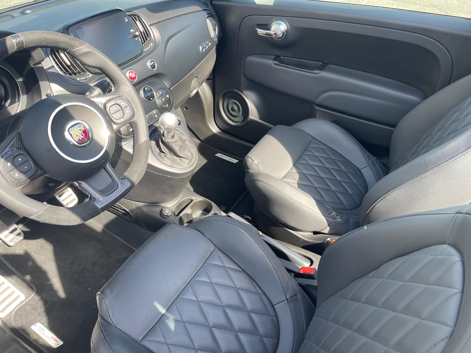 FIAT 695 C Abarth 1.4 T-Jet 180 Turismo-image-12