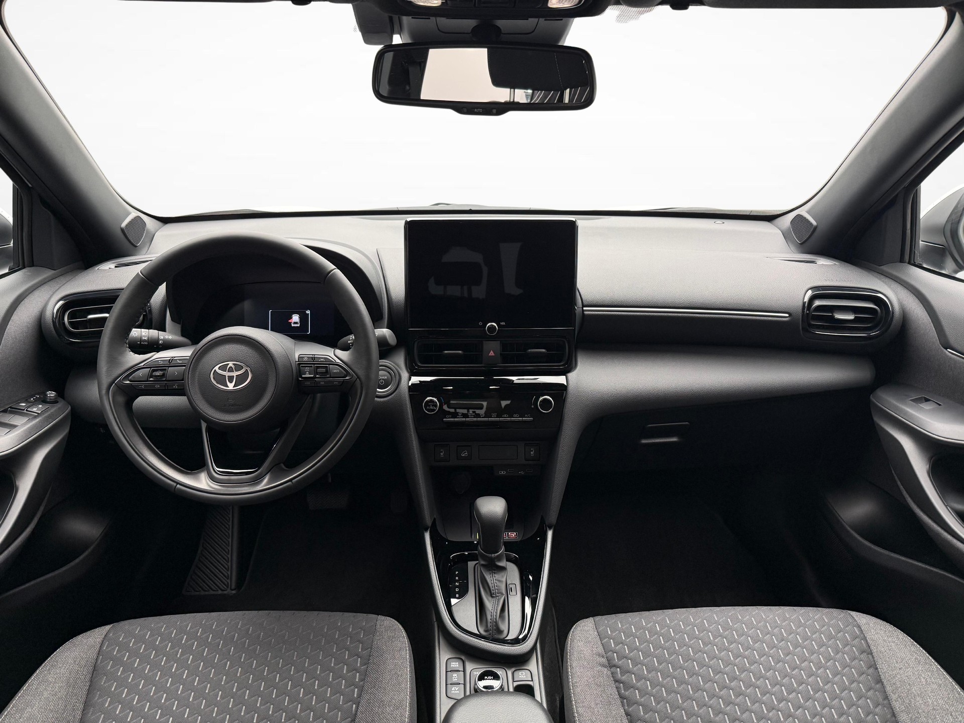 TOYOTA Yaris Cross 1.5 VVT-i HSD Trend AWD-i-image-8