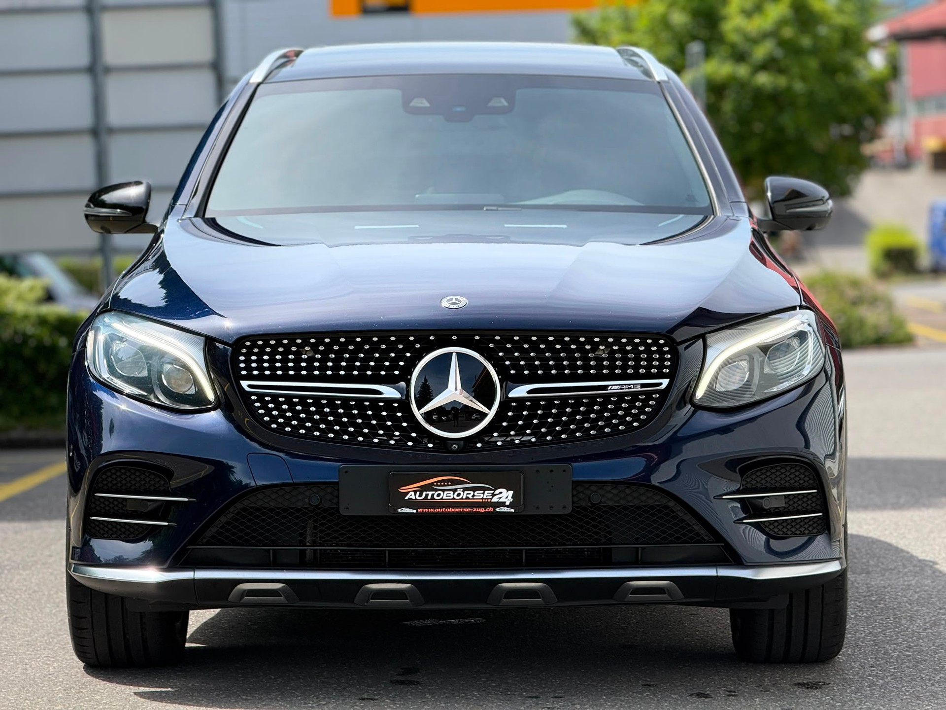 MERCEDES-BENZ GLC 43 AMG 4m-showroom-element-2