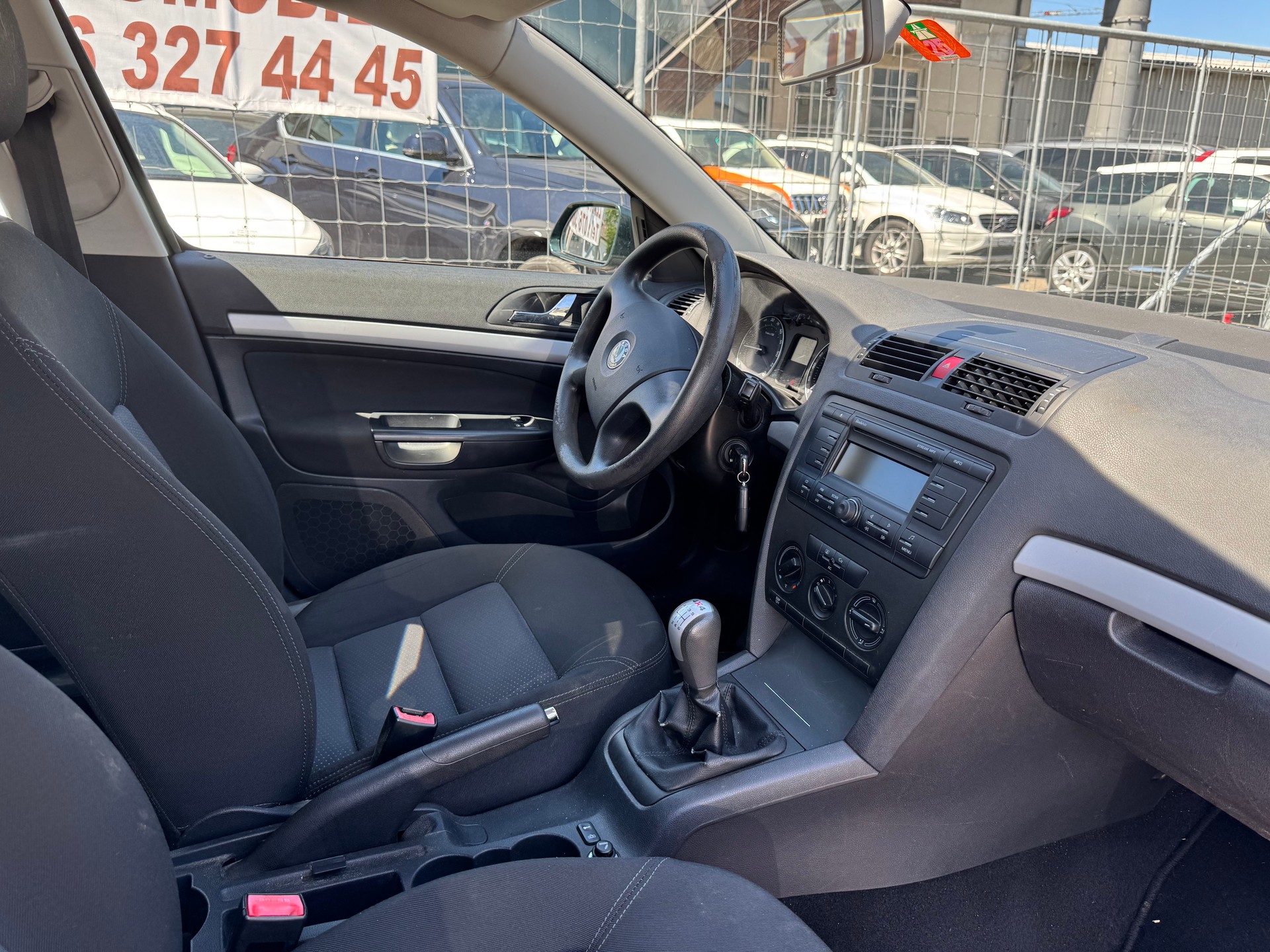 SKODA Octavia 1.9 TDI Adventure 4x4-image-12