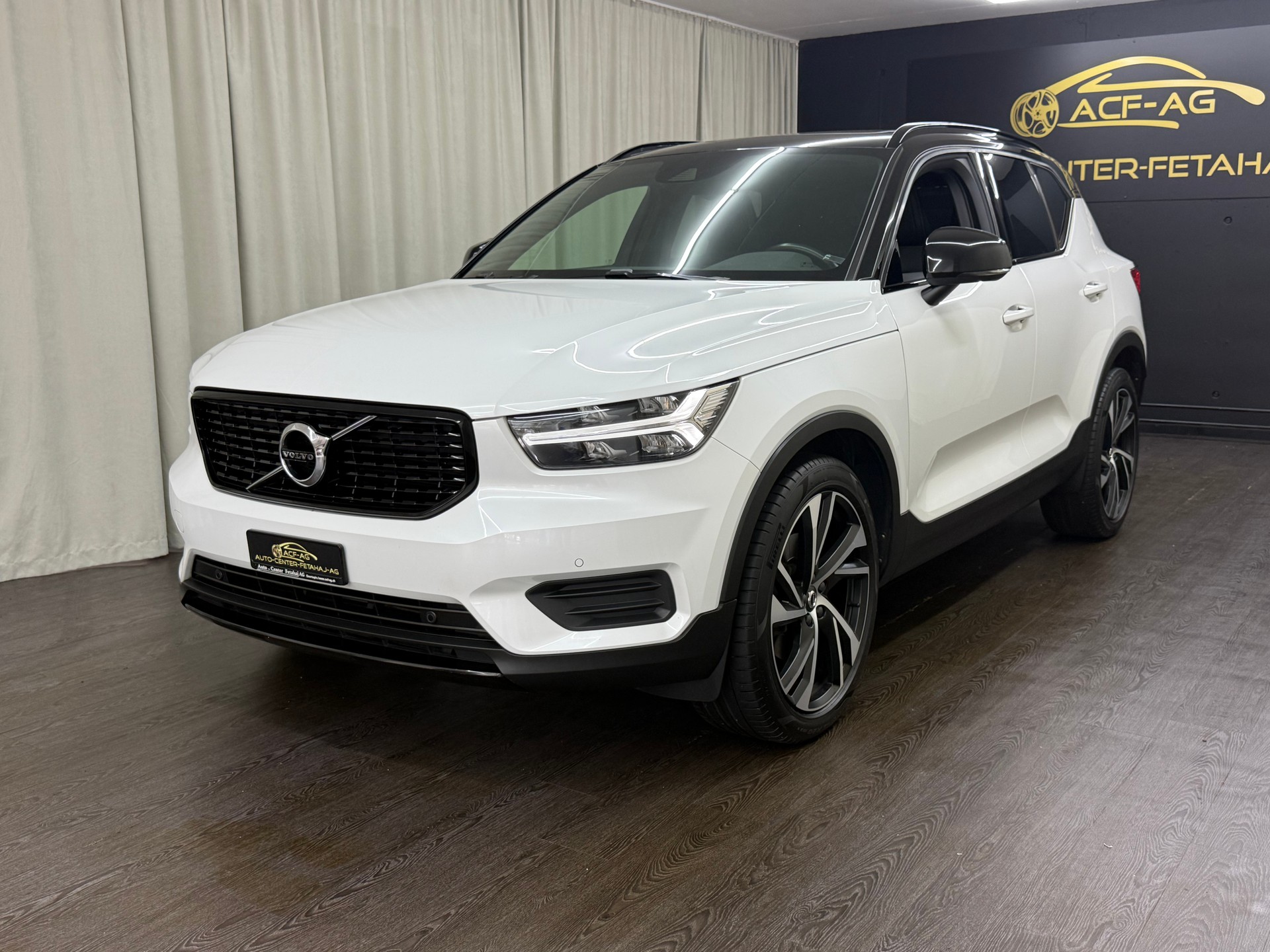 VOLVO XC40 D4 AWD R-Design Geartronic