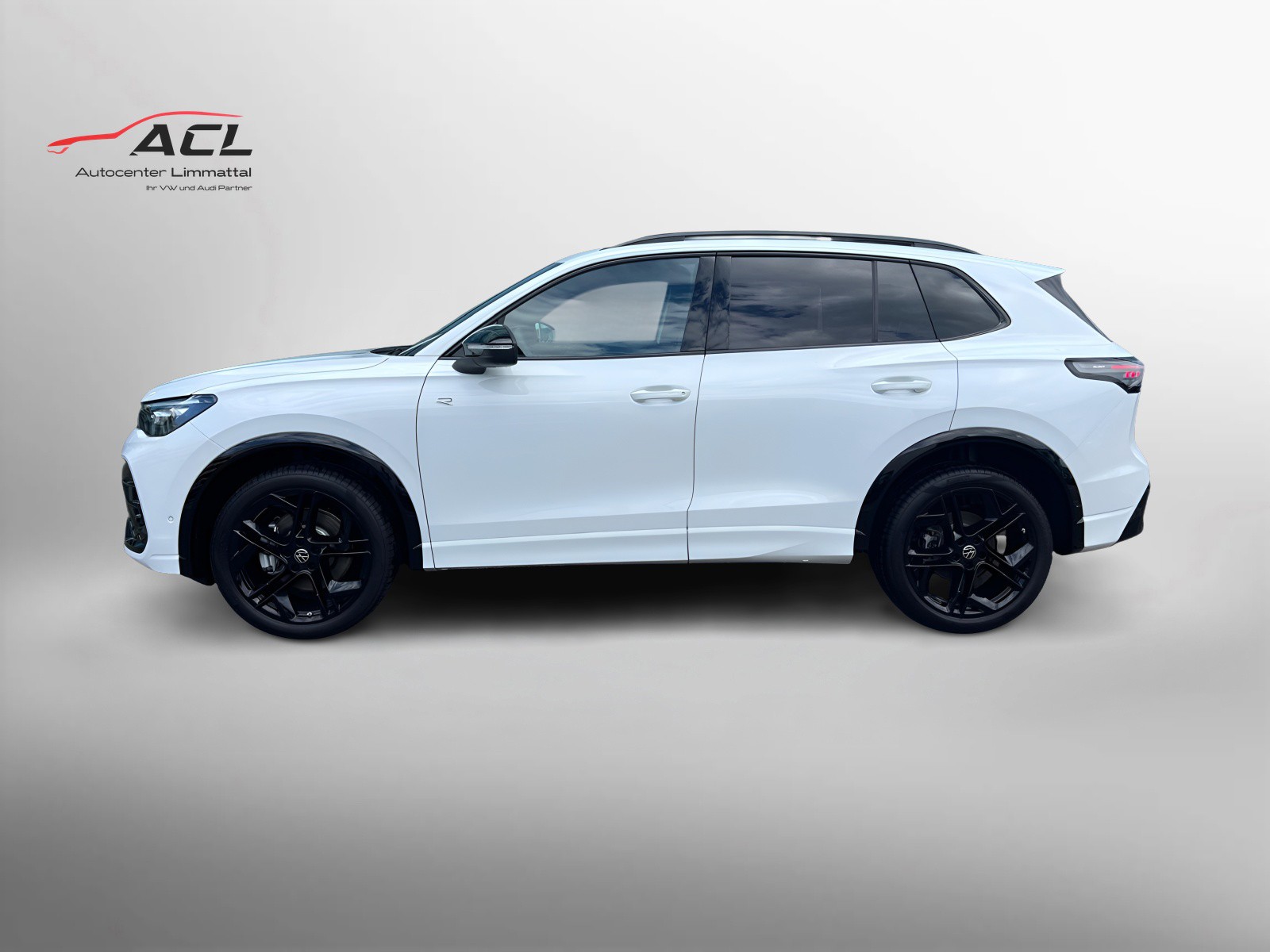 VW Tiguan R-Line UNITED 2.0TDI 193PS 4Motion DSG-image-2
