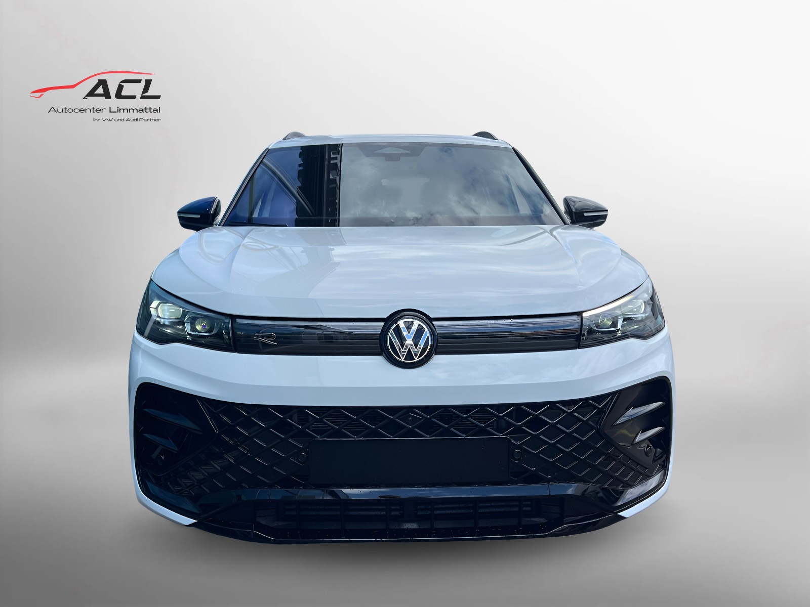 VW Tiguan R-Line UNITED 2.0TDI 193PS 4Motion DSG-image-1