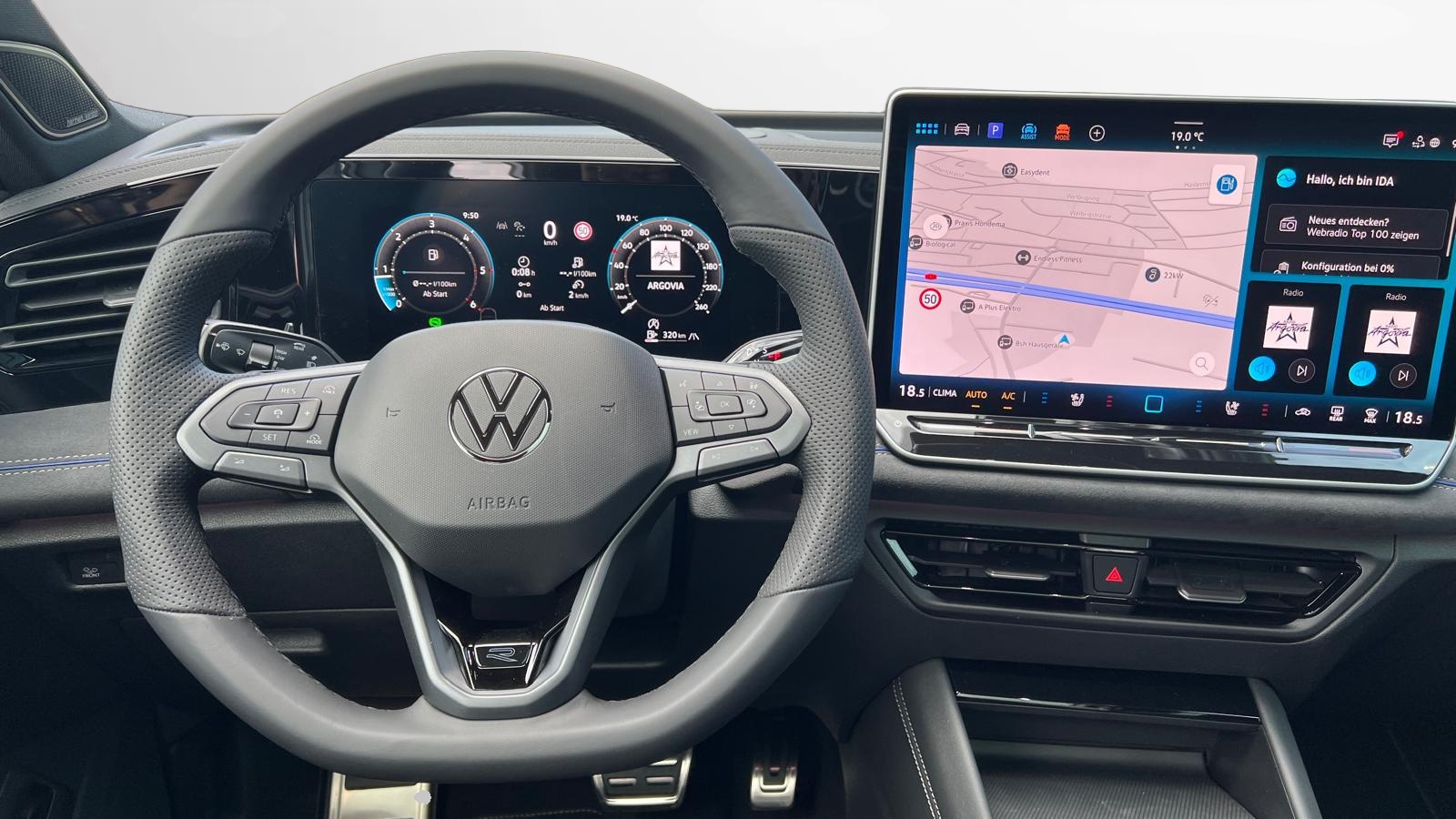 VW Tiguan R-Line UNITED 2.0TDI 193PS 4Motion DSG-image-6