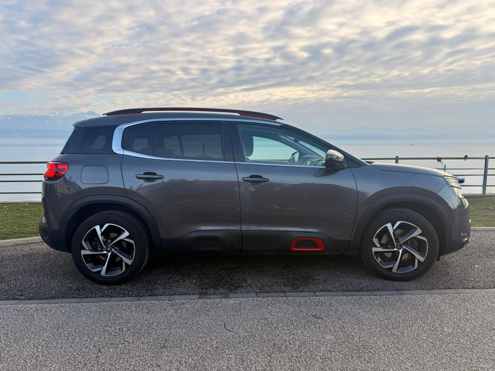 CITROEN C5 Aircross 1.5 BlueHD Shine EAT8-image-6