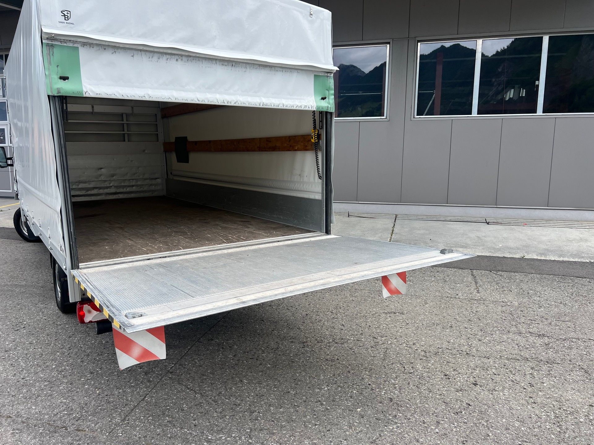 MERCEDES-BENZ Sprinter 313 CDI Lang *** Brücke mit Hebebühne * Klima * frisch ab MFK * 1 Jahr Garantie möglich ***-image-21