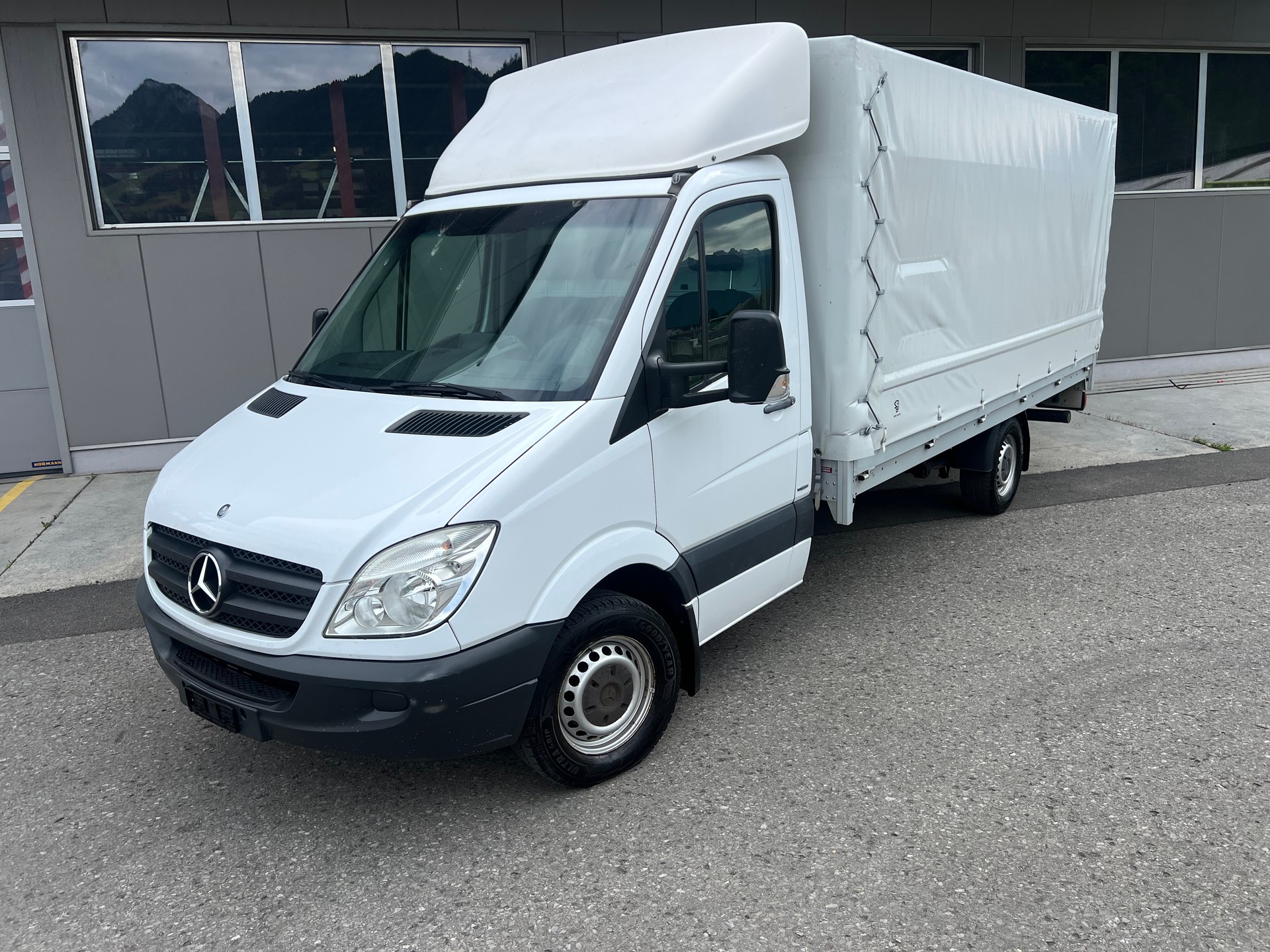 MERCEDES-BENZ Sprinter 313 CDI Lang *** Brücke mit Hebebühne * Klima * frisch ab MFK * 1 Jahr Garantie möglich ***-image-1