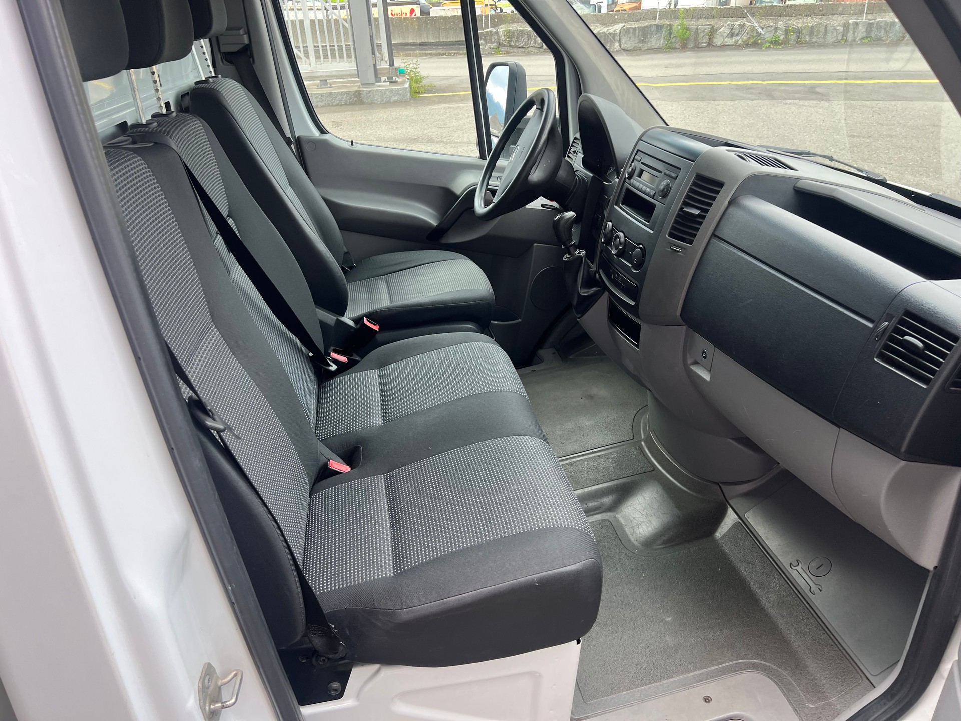 MERCEDES-BENZ Sprinter 313 CDI Lang *** Brücke mit Hebebühne * Klima * frisch ab MFK * 1 Jahr Garantie möglich ***-image-11