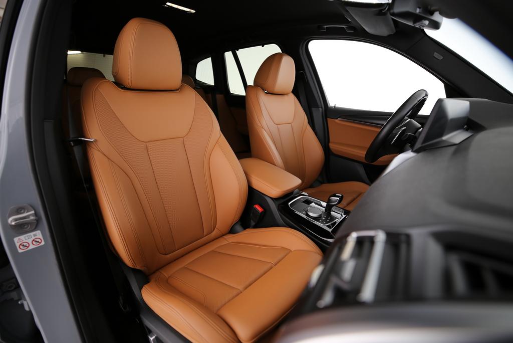BMW X3 20d xDrive-image-11