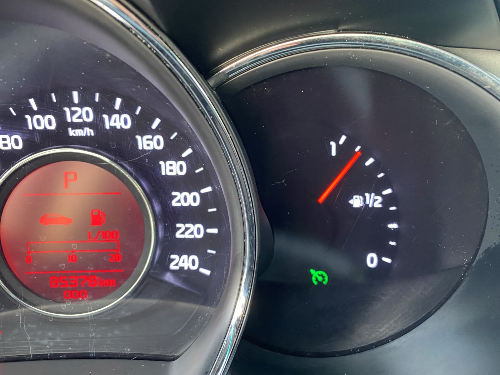 KIA Ceed 1.6 Benzin 135-PS GDi Style DCT Automat | Frisch MFK & Service | Vollausstattung | 8-fach bereift-image-24