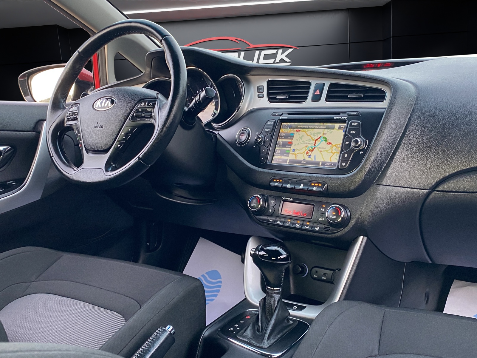KIA Ceed 1.6 Benzin 135-PS GDi Style DCT Automat | Frisch MFK & Service | Vollausstattung | 8-fach bereift-image-10