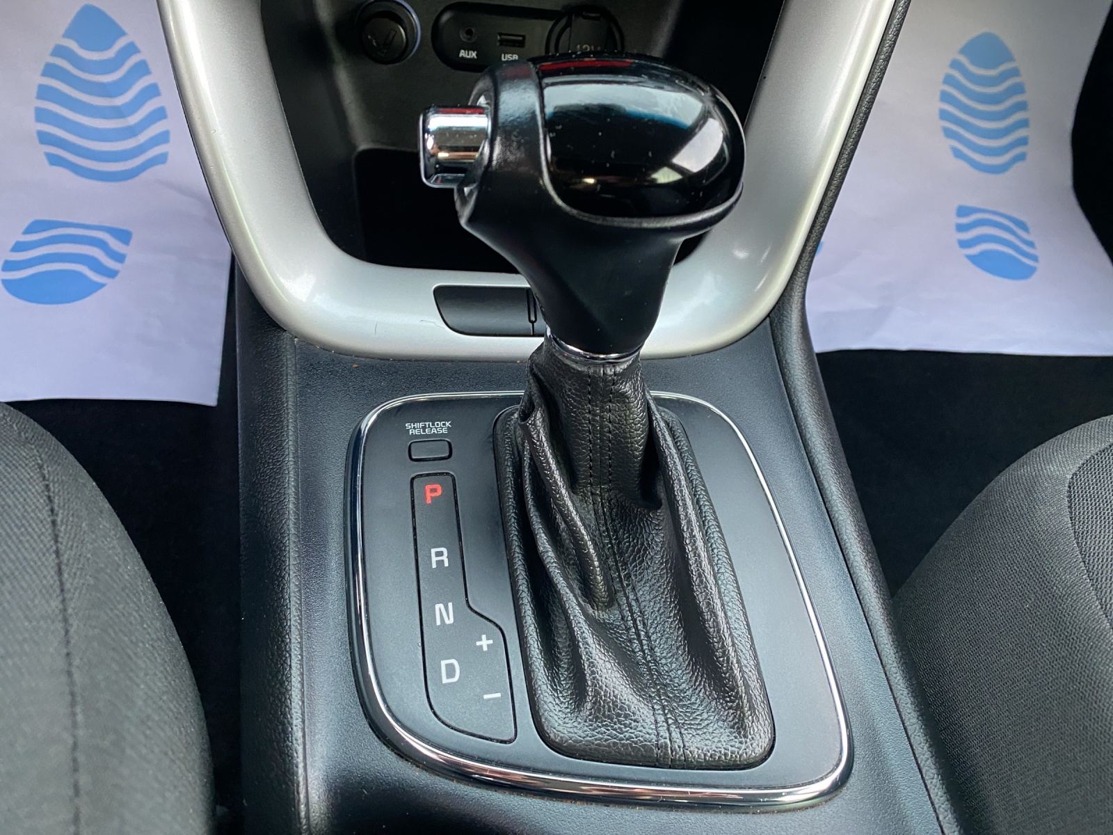 KIA Ceed 1.6 Benzin 135-PS GDi Style DCT Automat | Frisch MFK & Service | Vollausstattung | 8-fach bereift-image-16