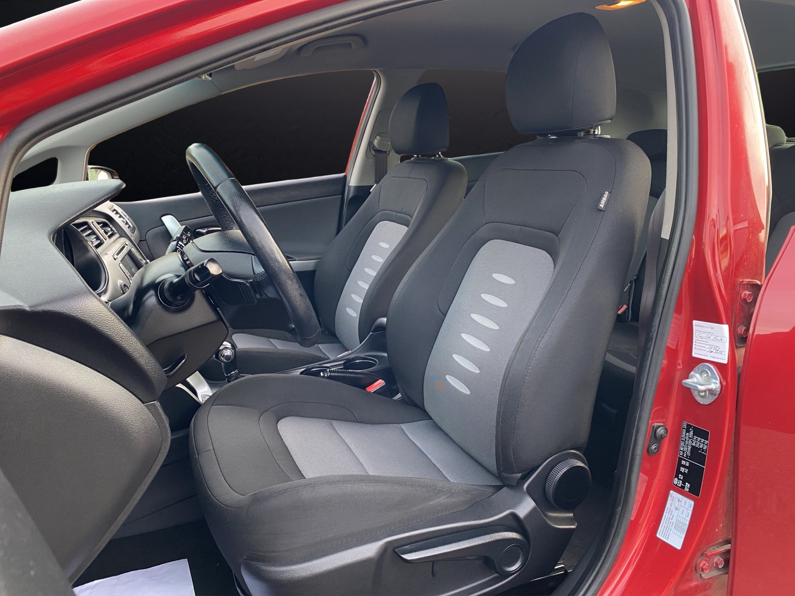 KIA Ceed 1.6 Benzin 135-PS GDi Style DCT Automat | Frisch MFK & Service | Vollausstattung | 8-fach bereift-image-12