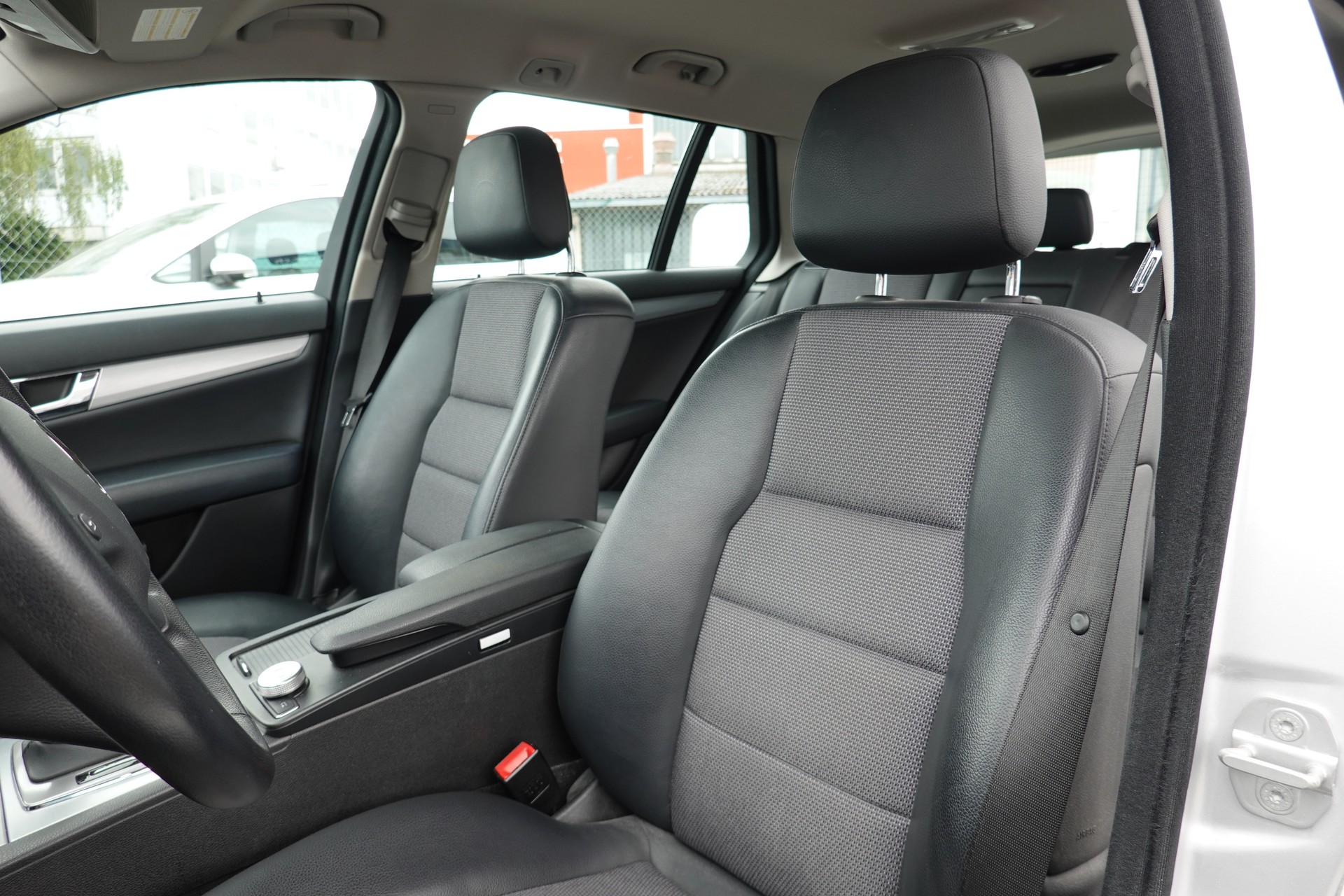MERCEDES-BENZ C 250 CGI - BLUE EFFICIENCY - "AVANTGARDE" - AUTOMATIC - 204 PS-image-10