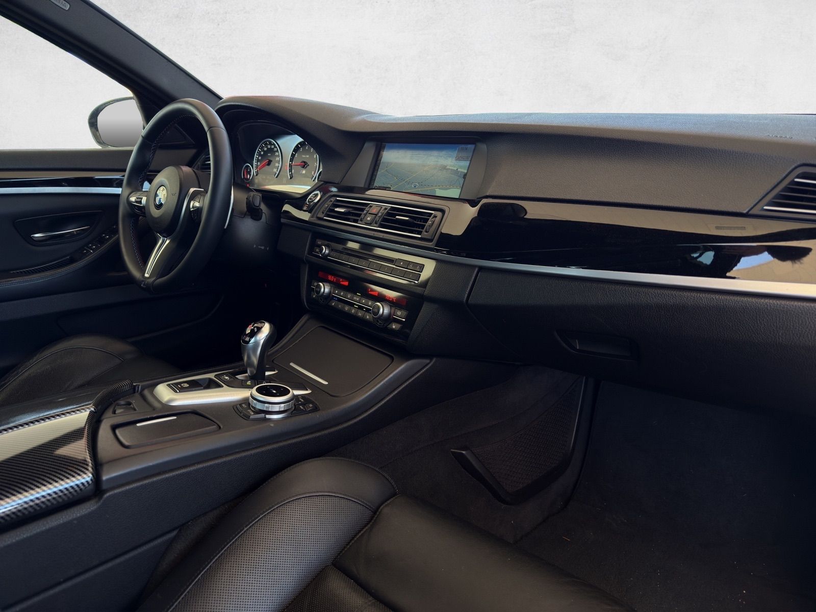 BMW M5 Drivelogic-image-9