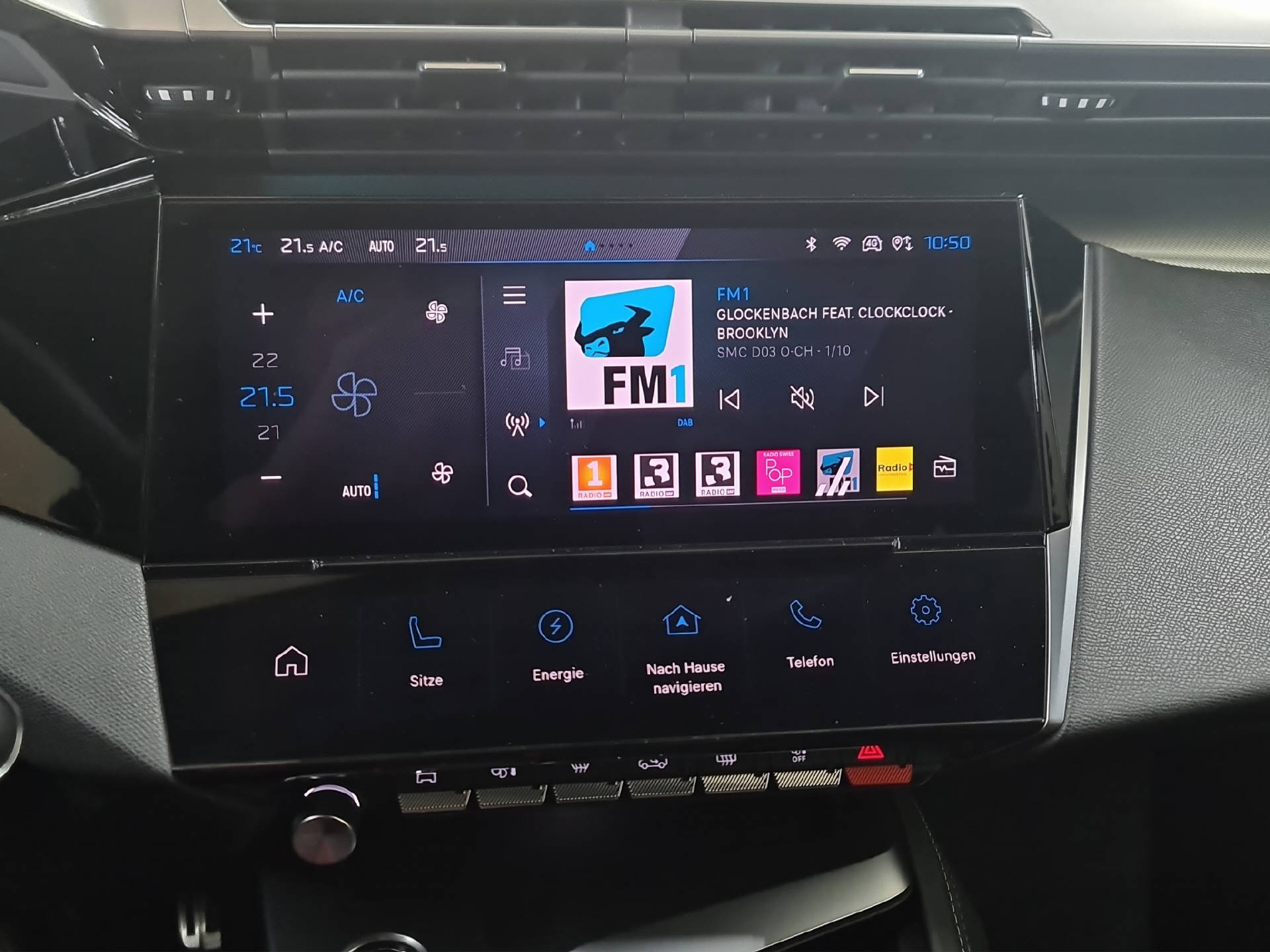 PEUGEOT 308 SW 1.6 PHEV 180 GT-image-7