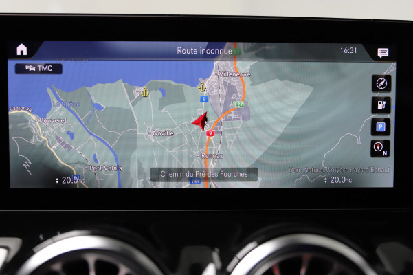 MERCEDES-BENZ EQA 250-image-14