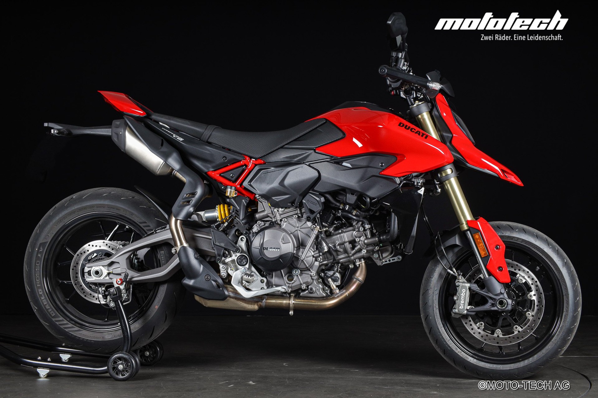 DUCATI Hypermotard V2 (35kW)-showroom-element-1