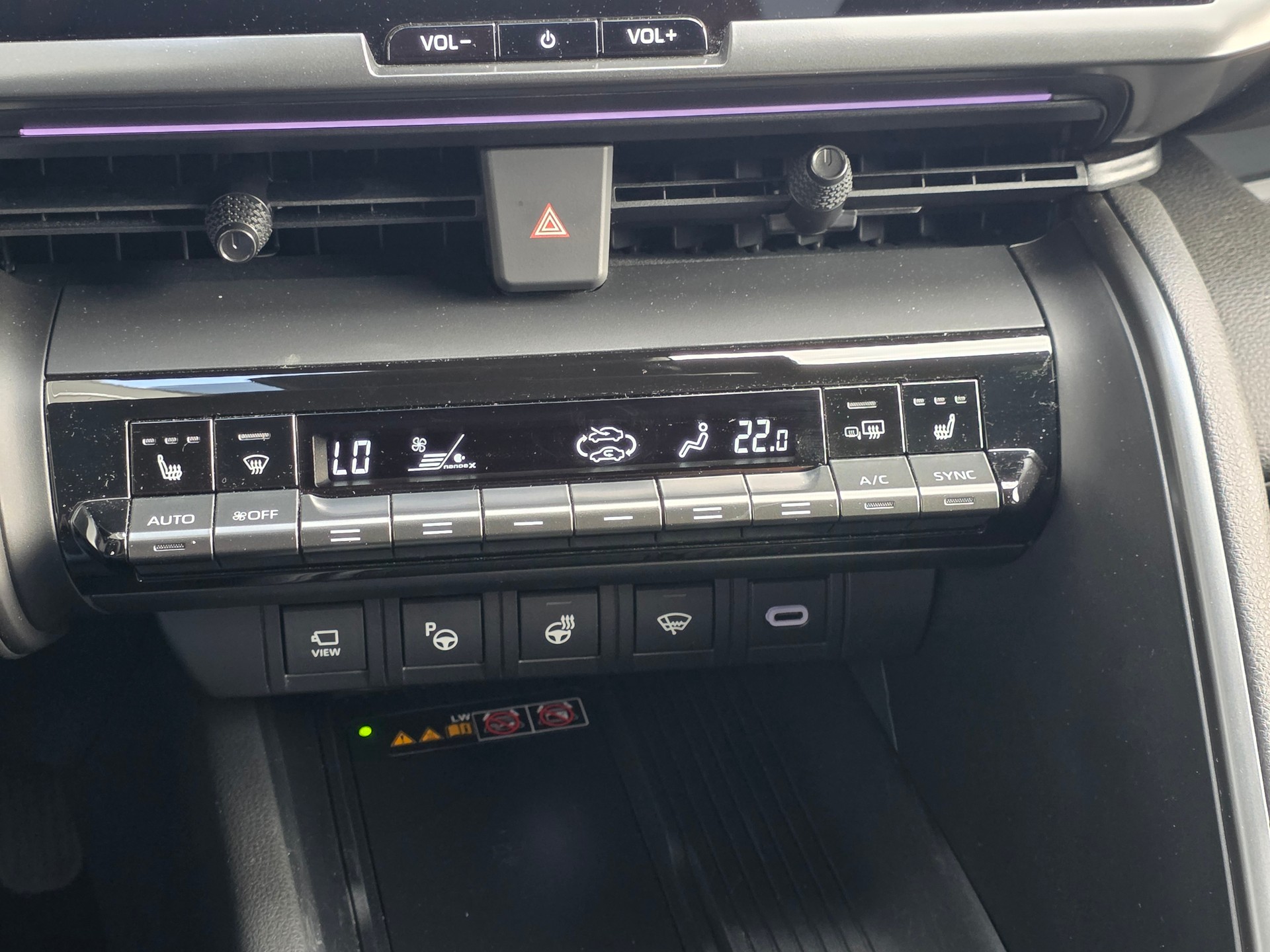 TOYOTA C-HR 2.0 PHEV CVT GR Sport Premire-image-13