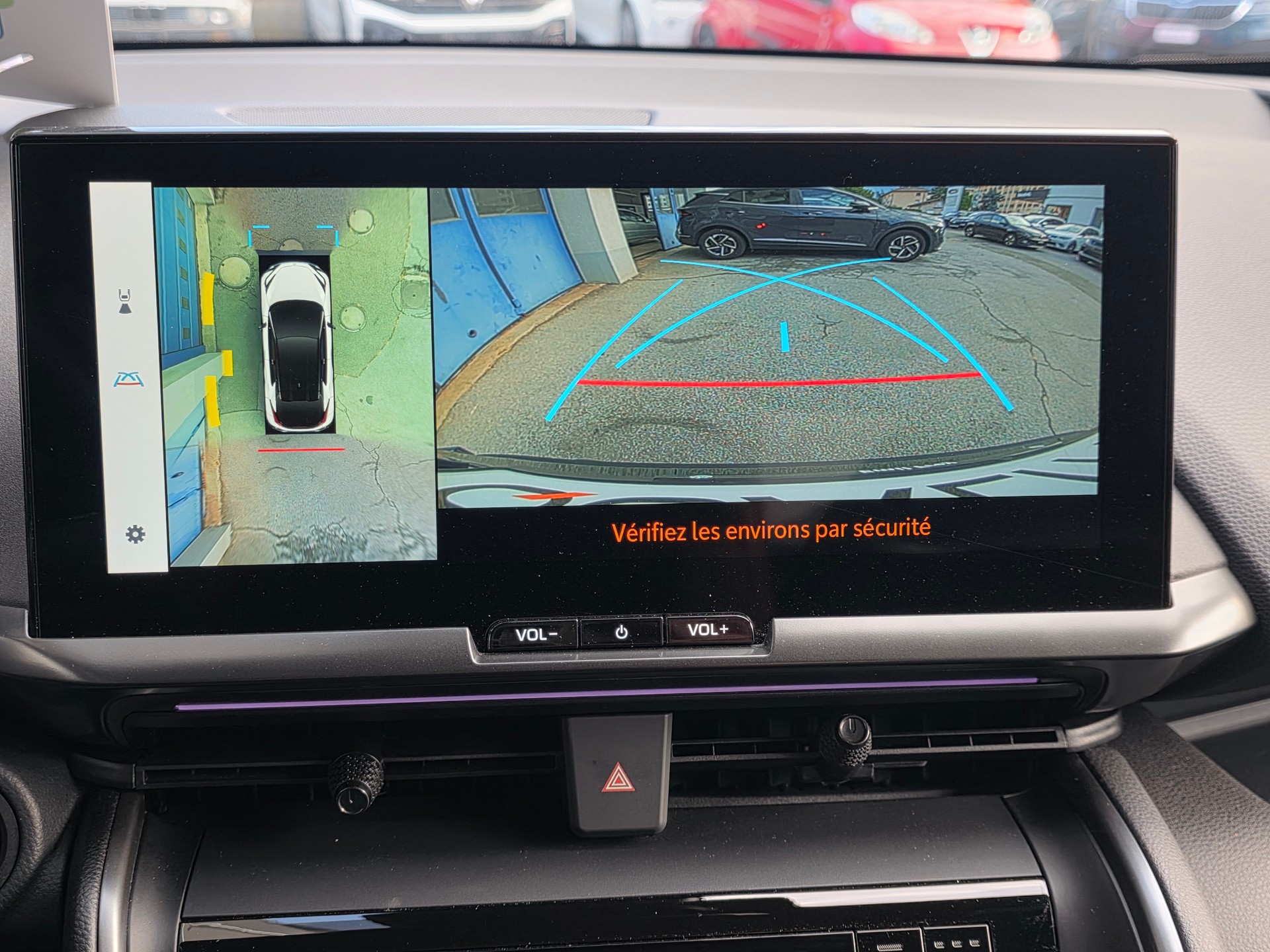 TOYOTA C-HR 2.0 PHEV CVT GR Sport Premire-image-14