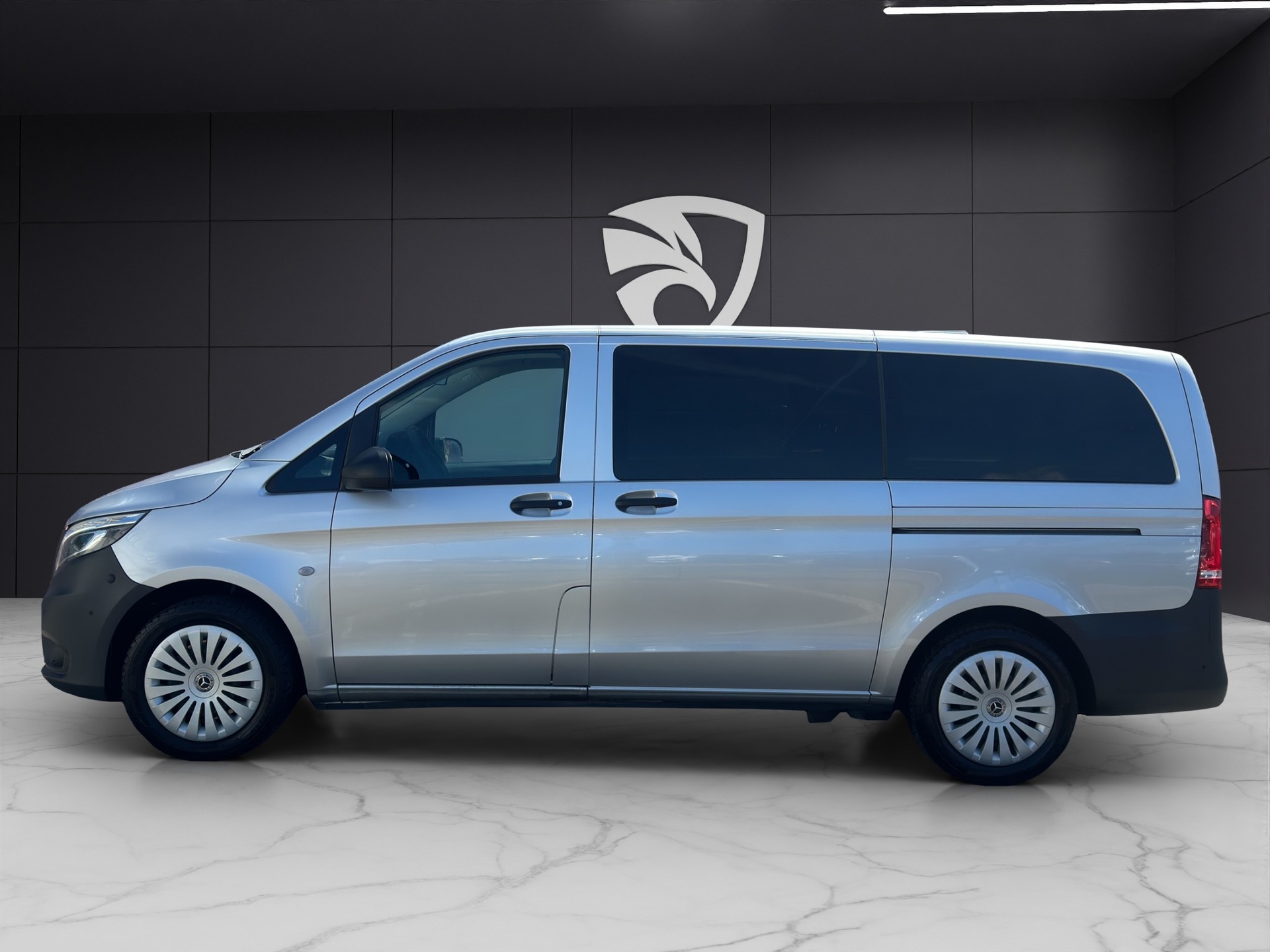 MERCEDES-BENZ Vito 119 CDI Lang Pro Tourer 4Matic9G-Tronic-image-2