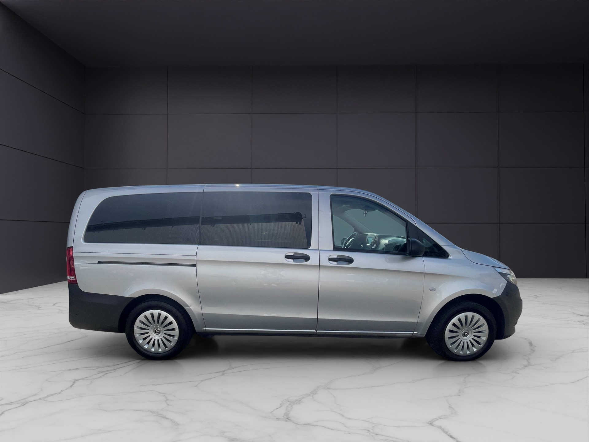 MERCEDES-BENZ Vito 119 CDI Lang Pro Tourer 4Matic9G-Tronic-image-3