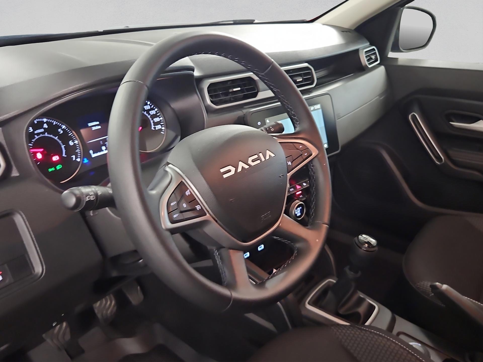DACIA Duster TCe 150 Journey+ 4x4-image-9