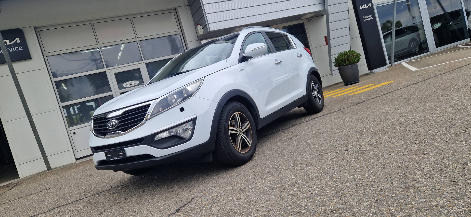 KIA Sportage 2.0 CRDi Style-image-0