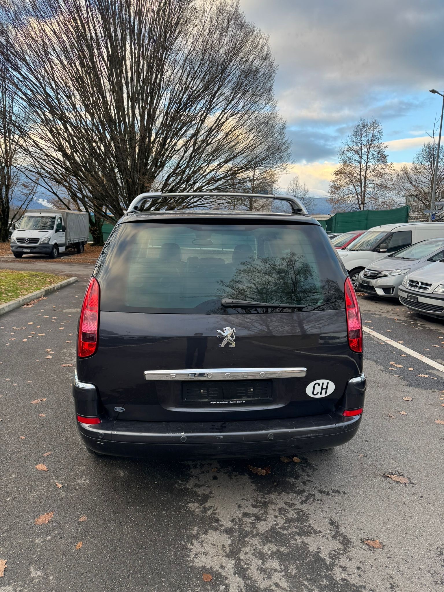 PEUGEOT 807 2.2 16V HDi Black & Silver Tiptronic - Export-image-2