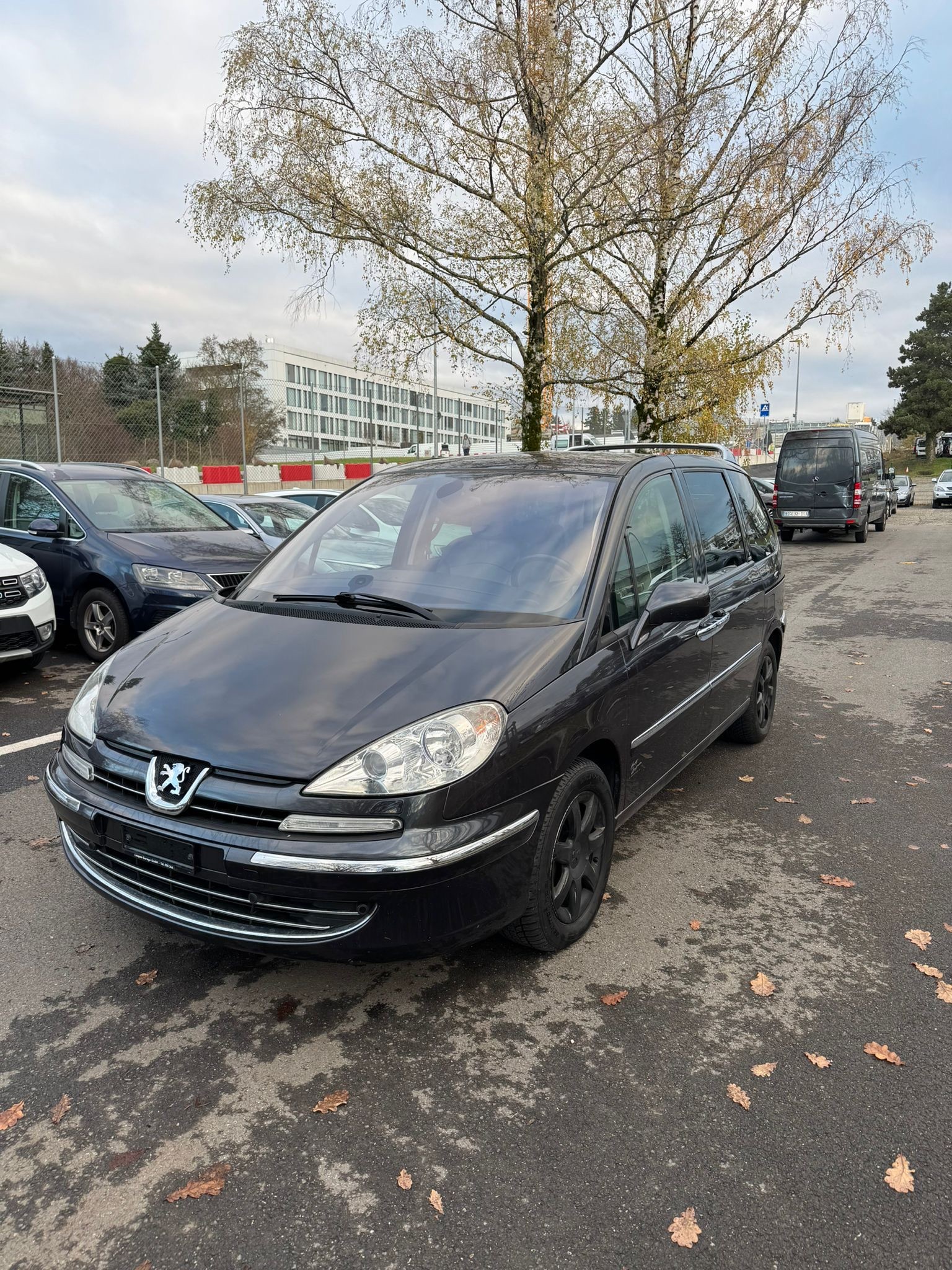 PEUGEOT 807 2.2 16V HDi Black & Silver Tiptronic - Export-image-4